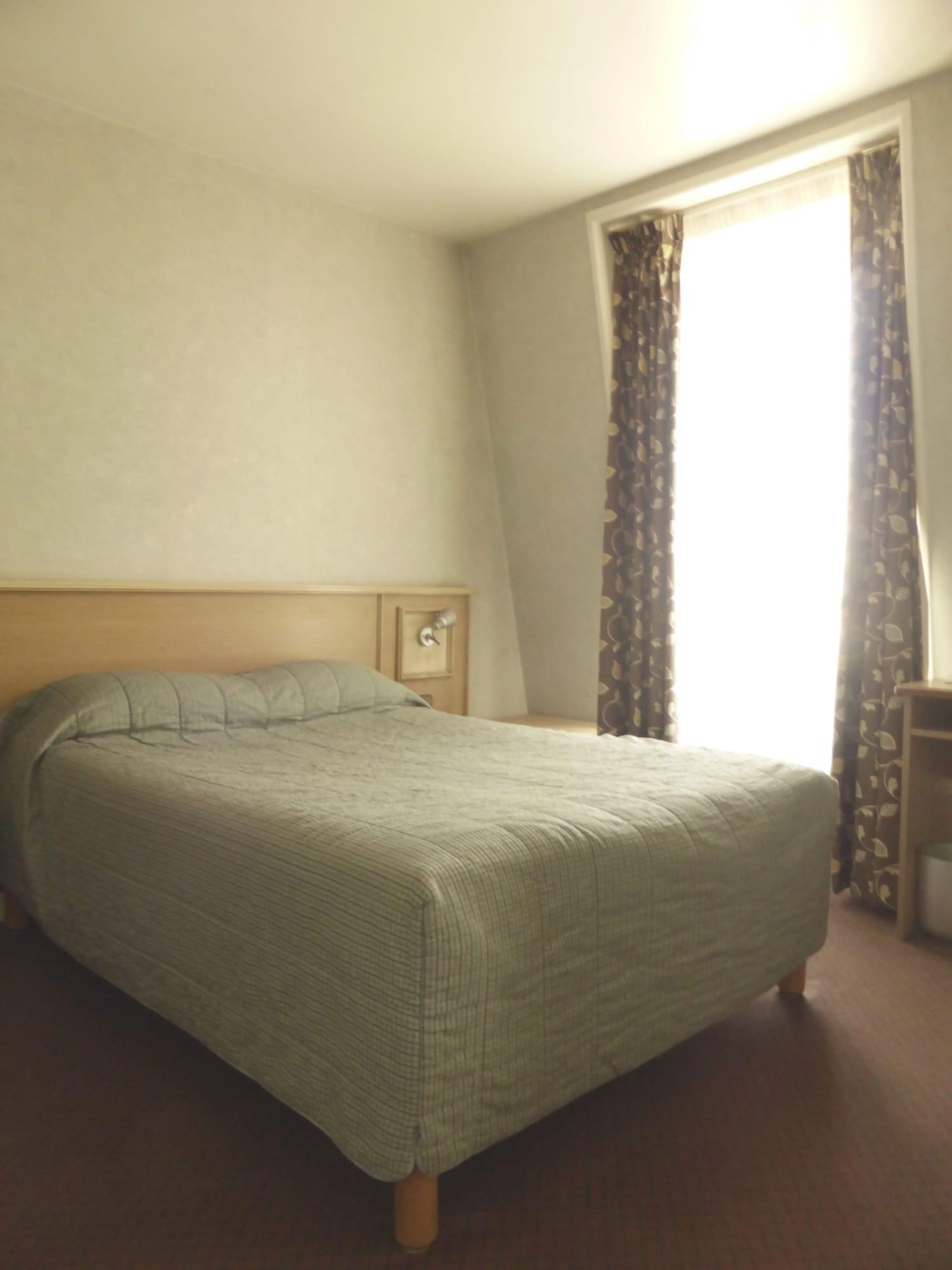 Hotel De Saint Georges 3*
