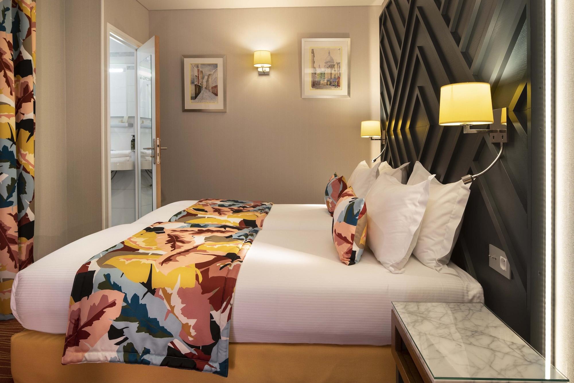 Hotel Des Arts Montmartre 4*