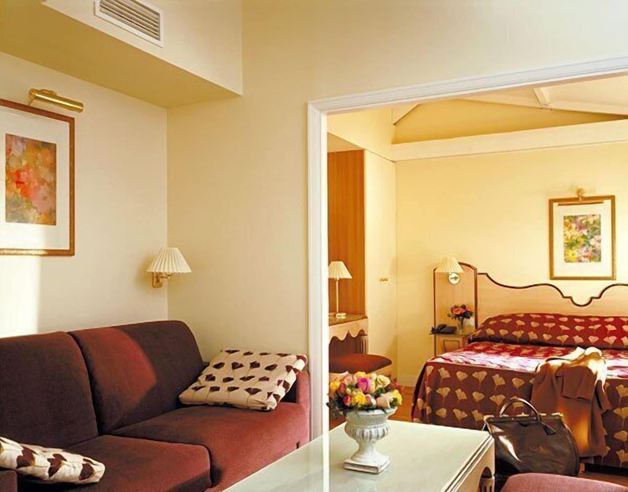 Unic Renoir Saint-germain Hotel Paris