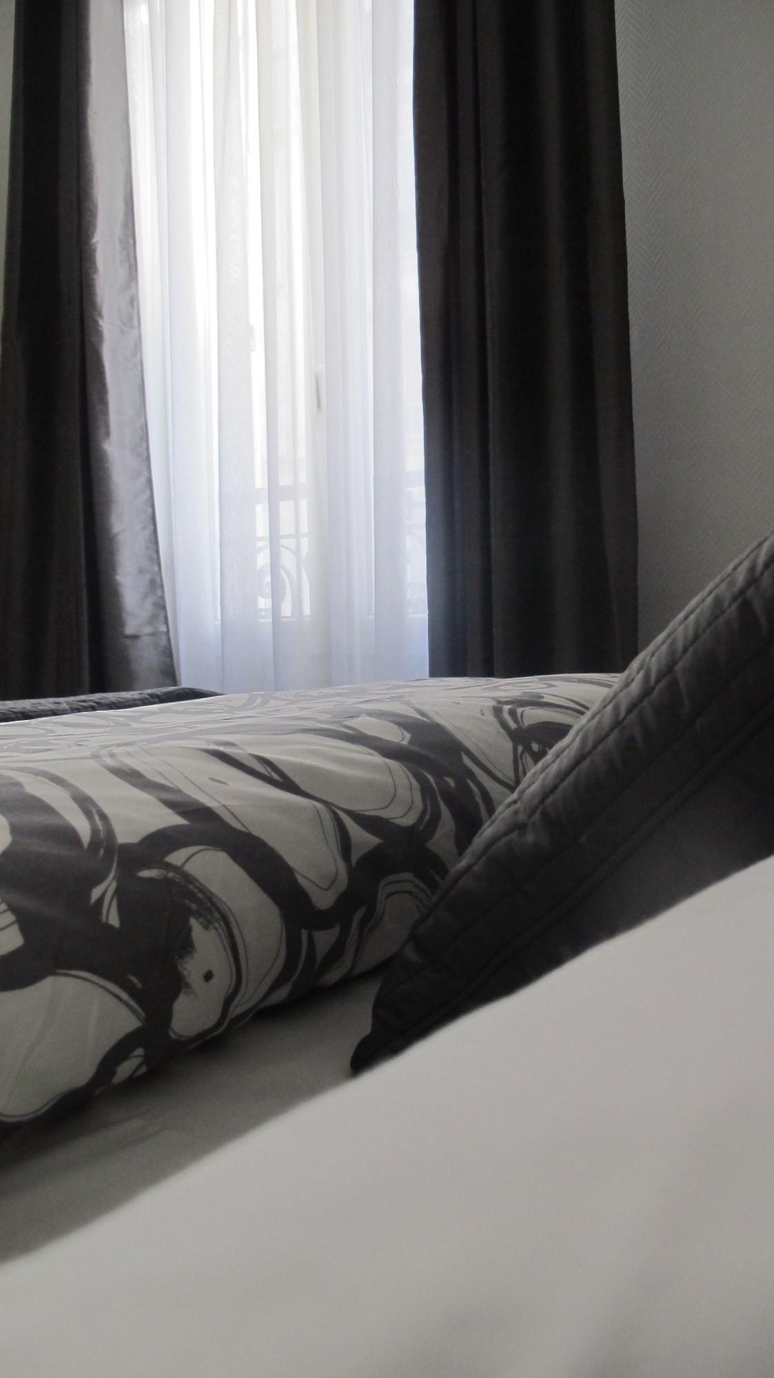 Cosy Monceau 2* Paris