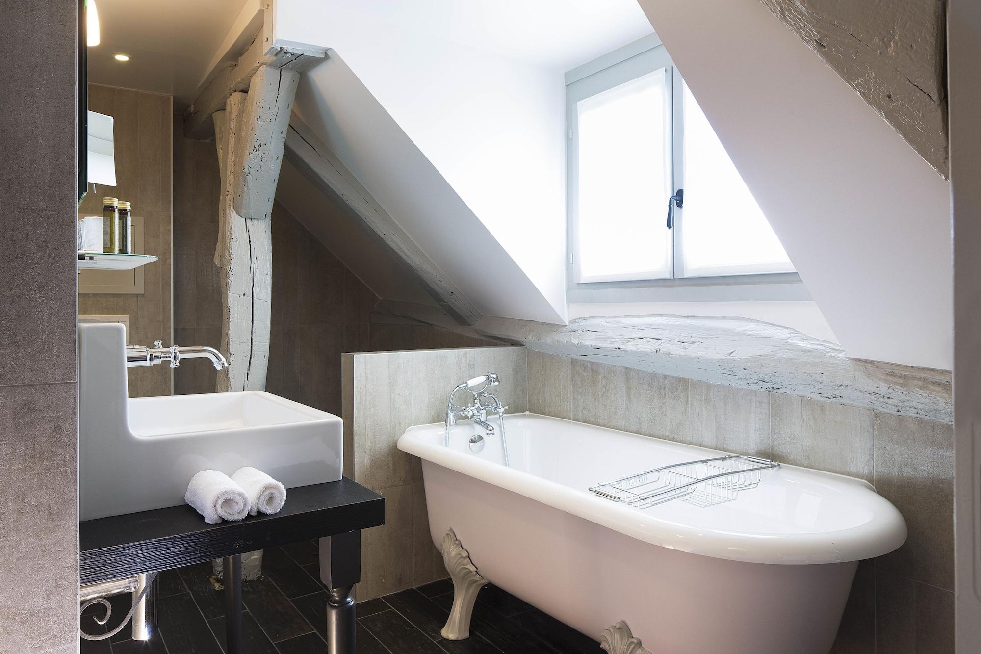 Les Plumes 4* Paris