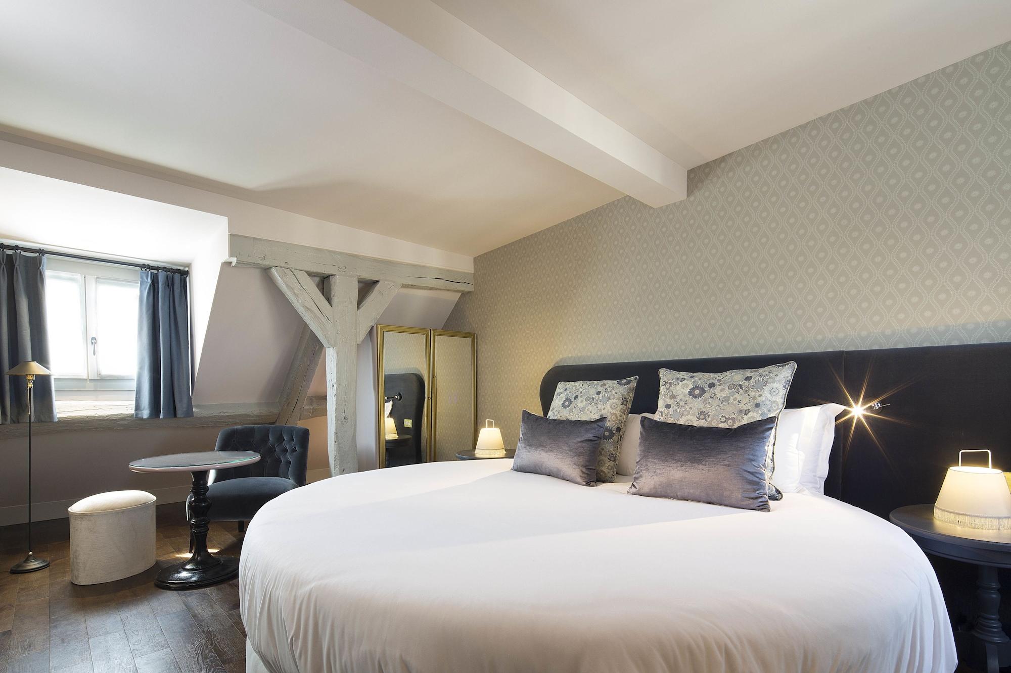 Hotel Les Plumes Paris