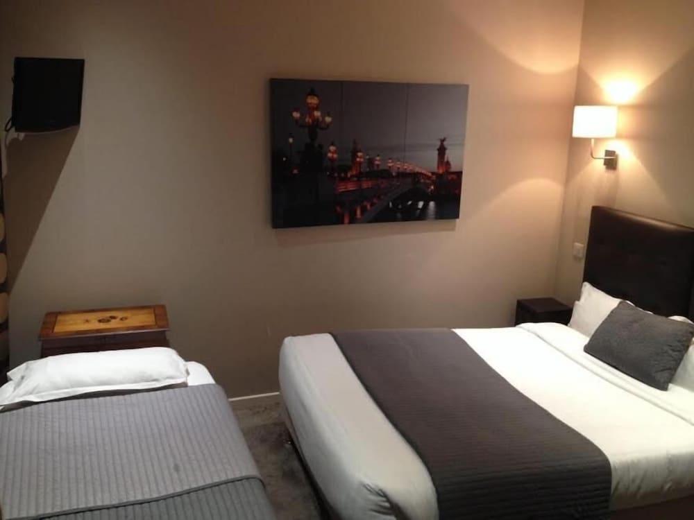 Cosy Monceau Hotel 2*