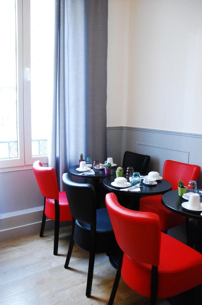 Cosy Monceau Hotel