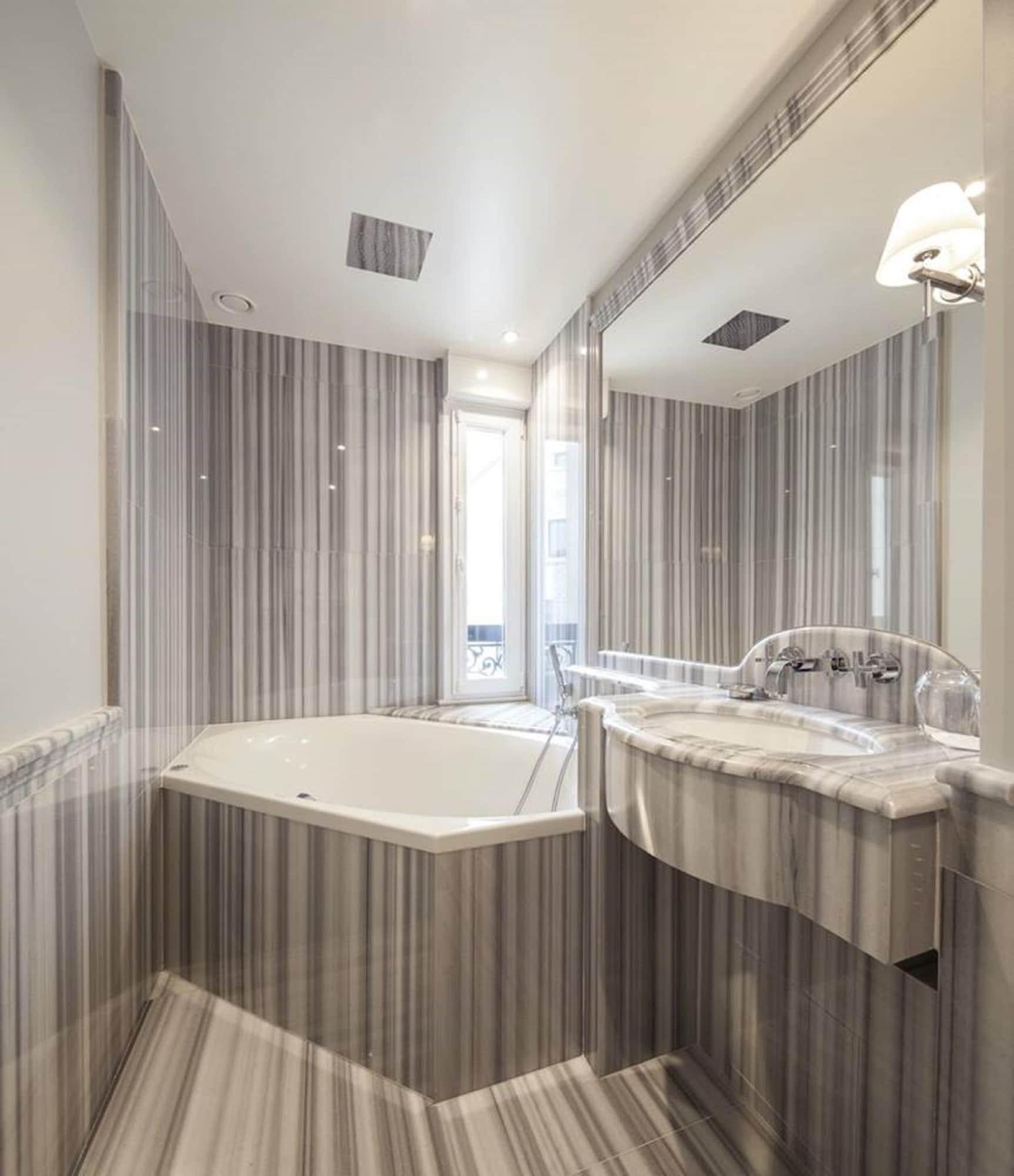 Hotel George Washington Paris