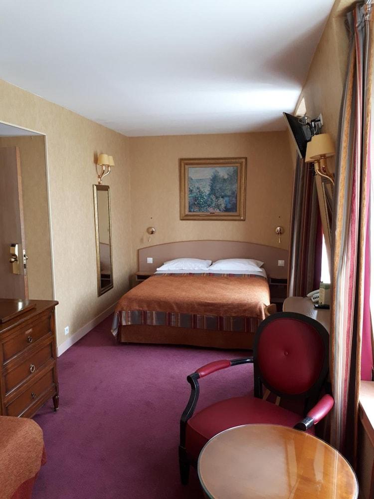 Transcontinental Hotel
