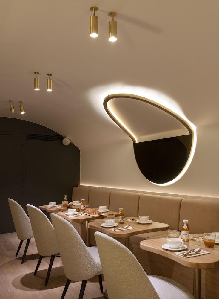 Nuage Hotel