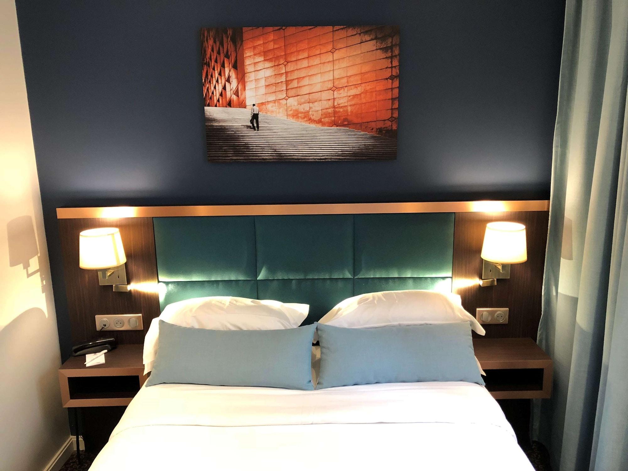 Hotel Western Empire Elysees 3*