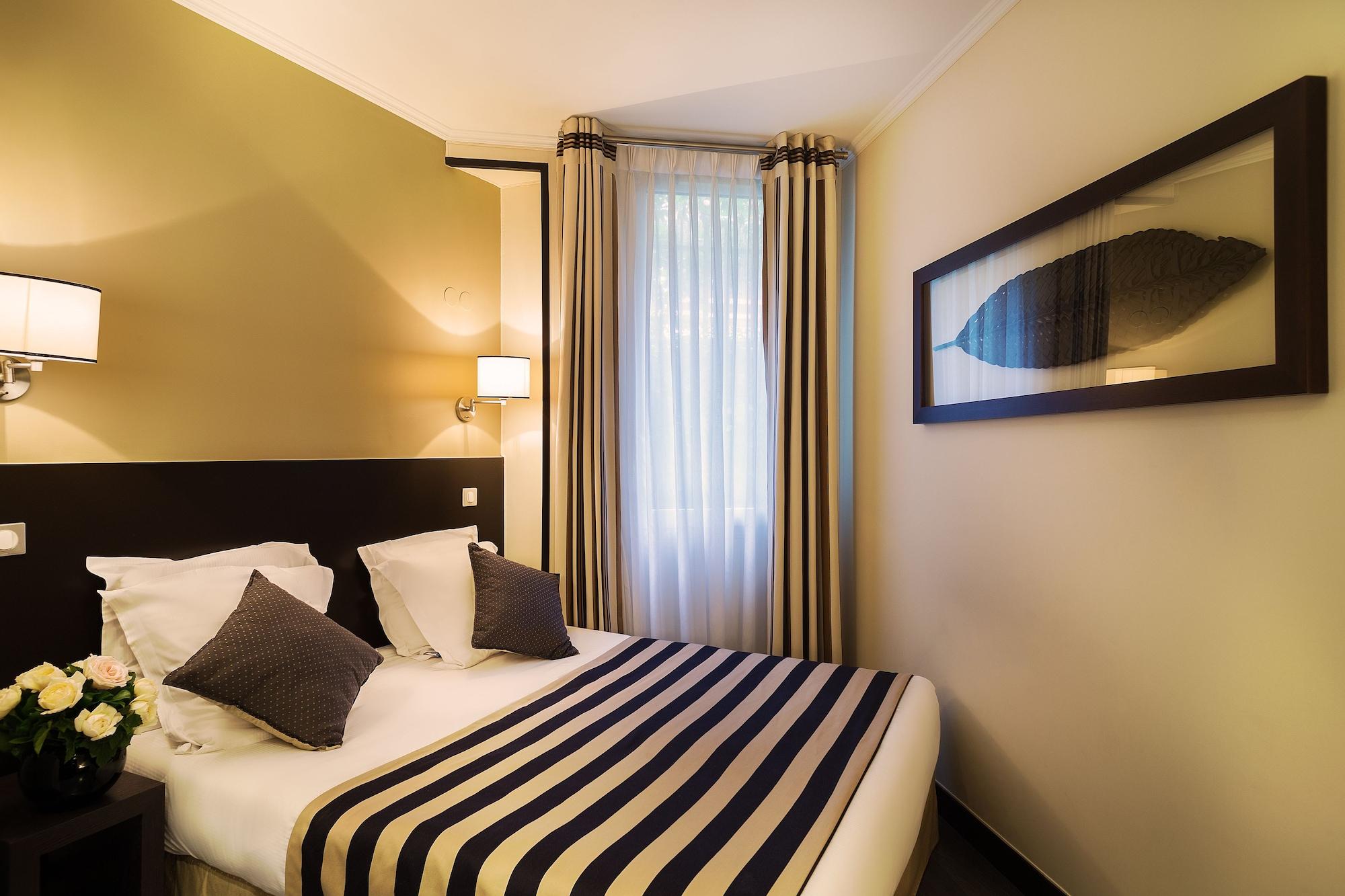 Arc Elysées Hotel 3*