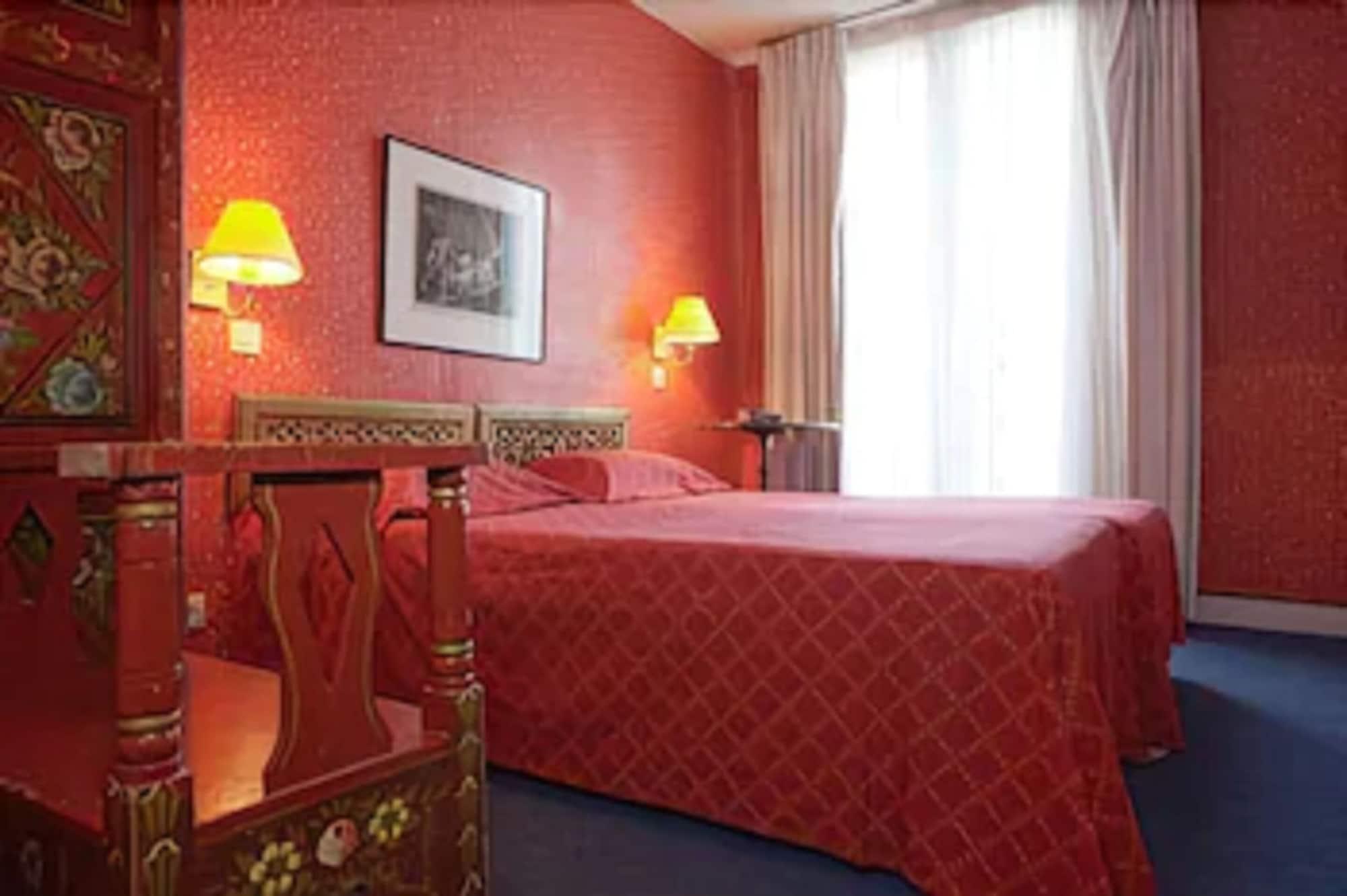 Hotel Agora 2*