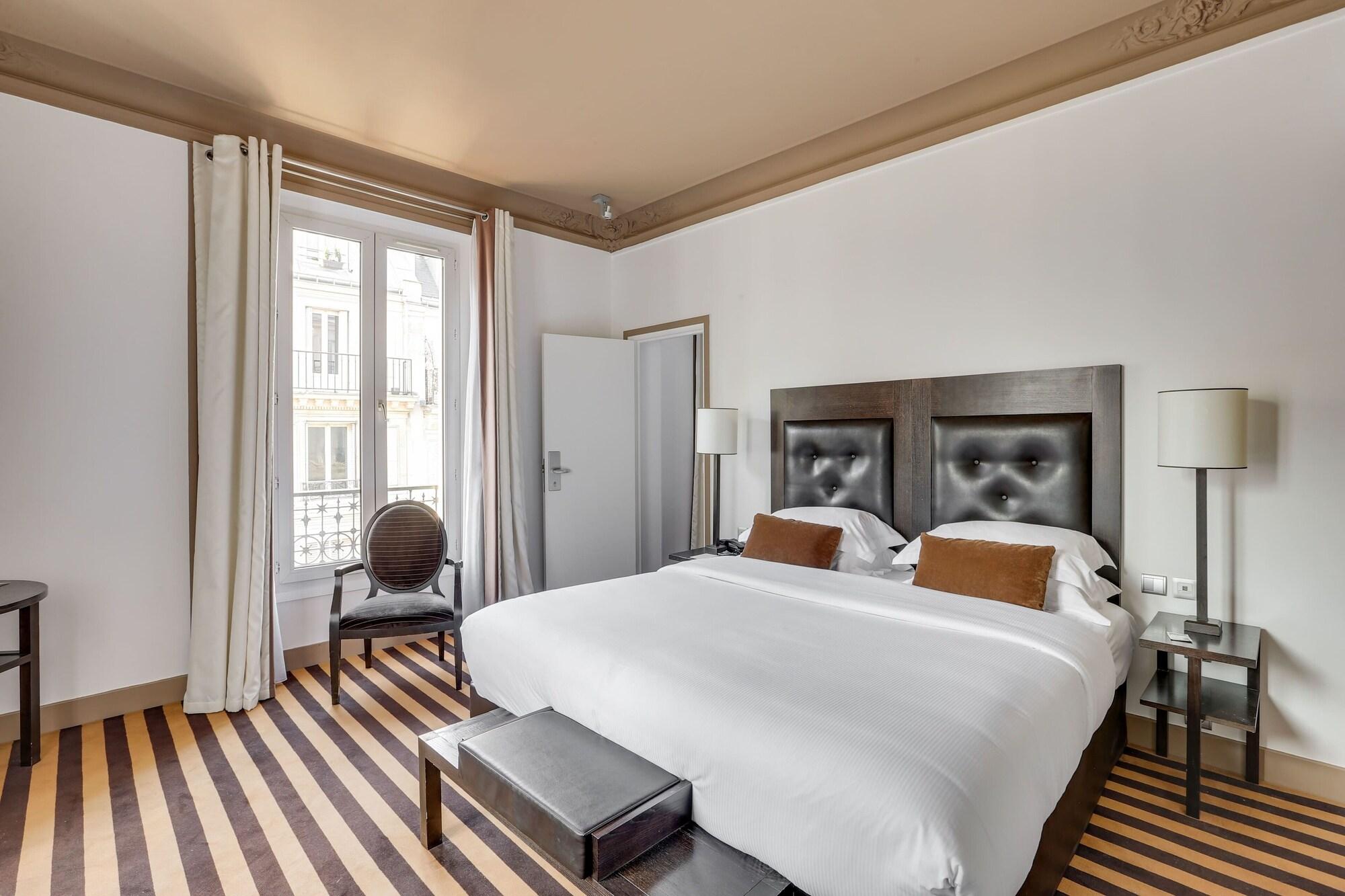 Duret Champs Elysees Hotel Paris