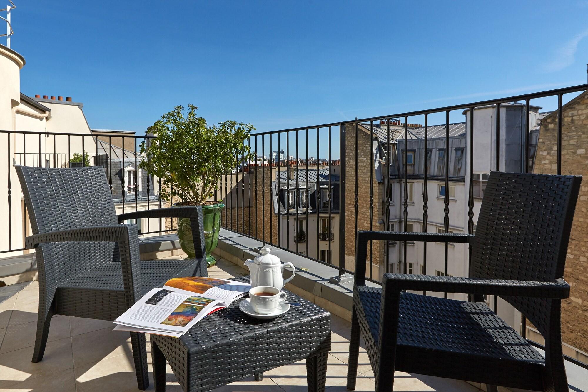 Regence Etoile Paris