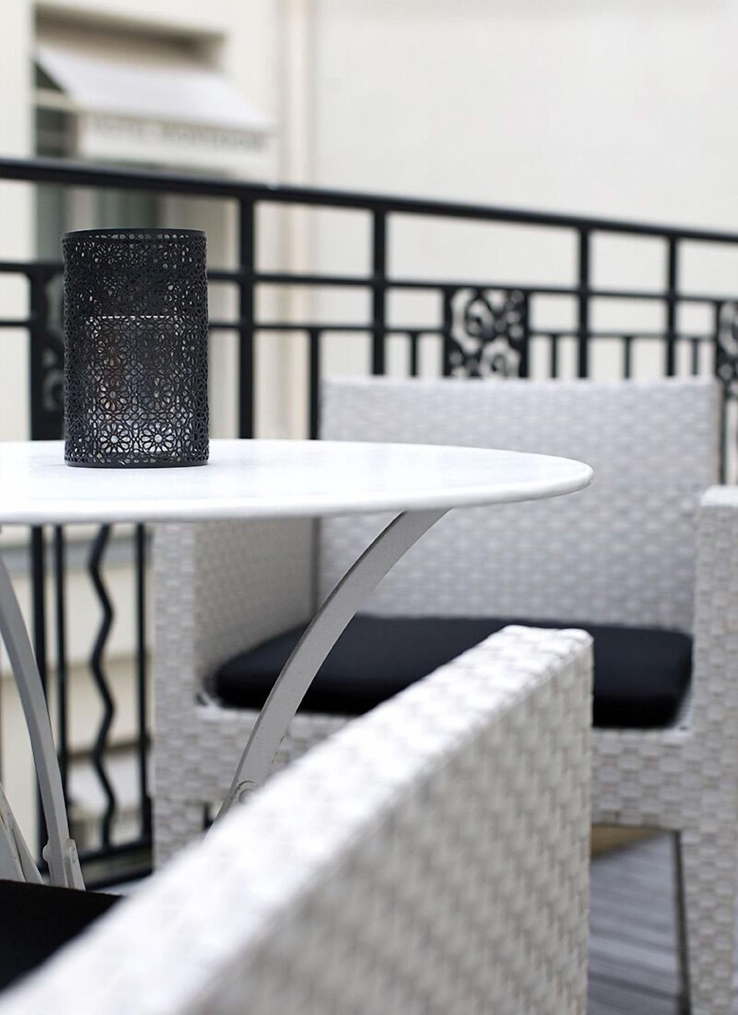 Hotel Montaigne 5*