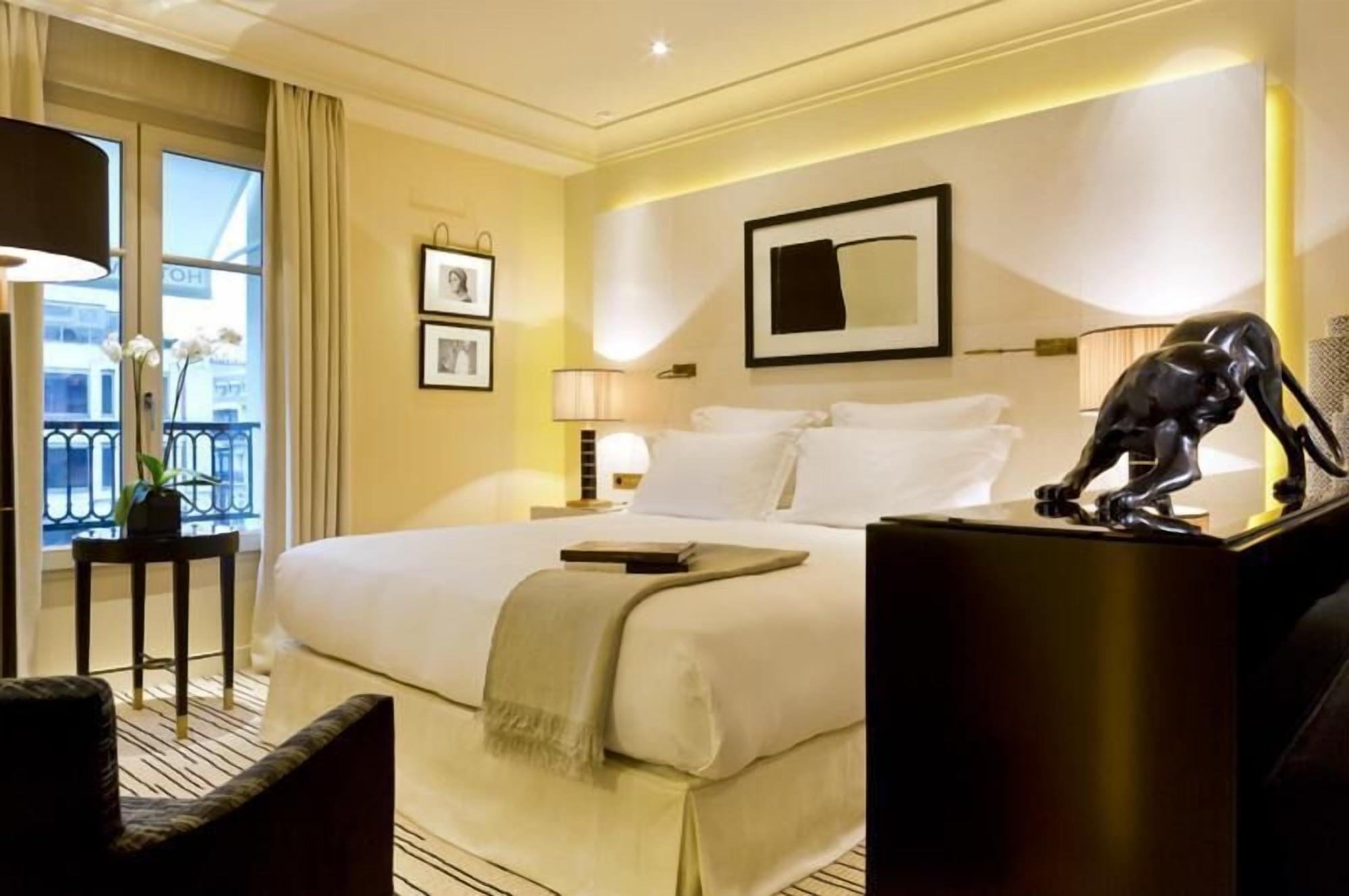 Montaigne 5* Parigi