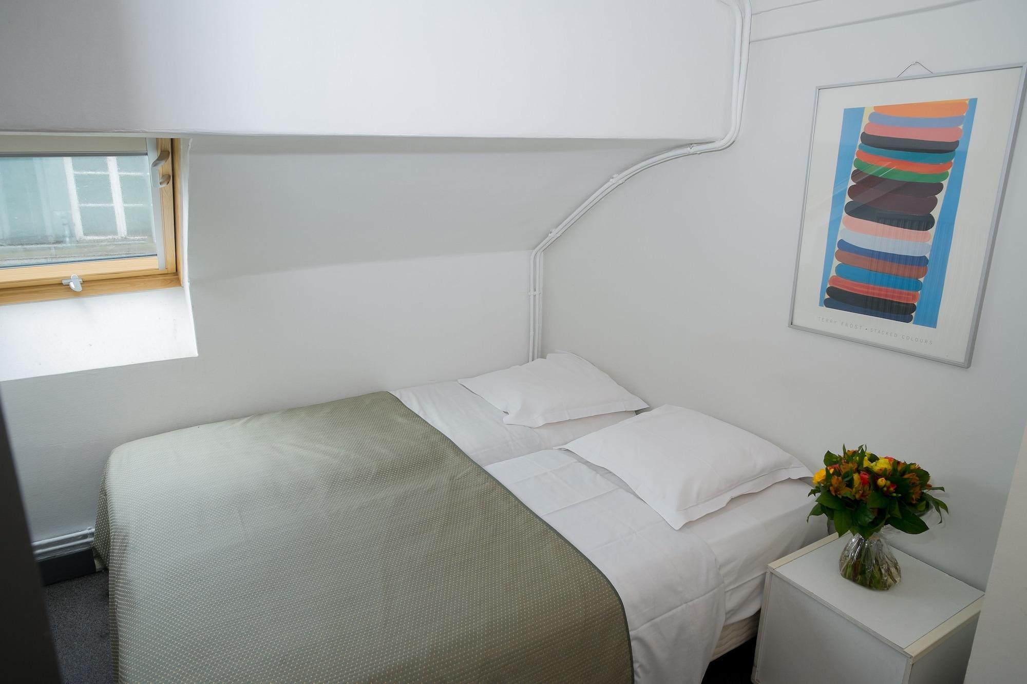 Trendy Canettes Hotel 3*