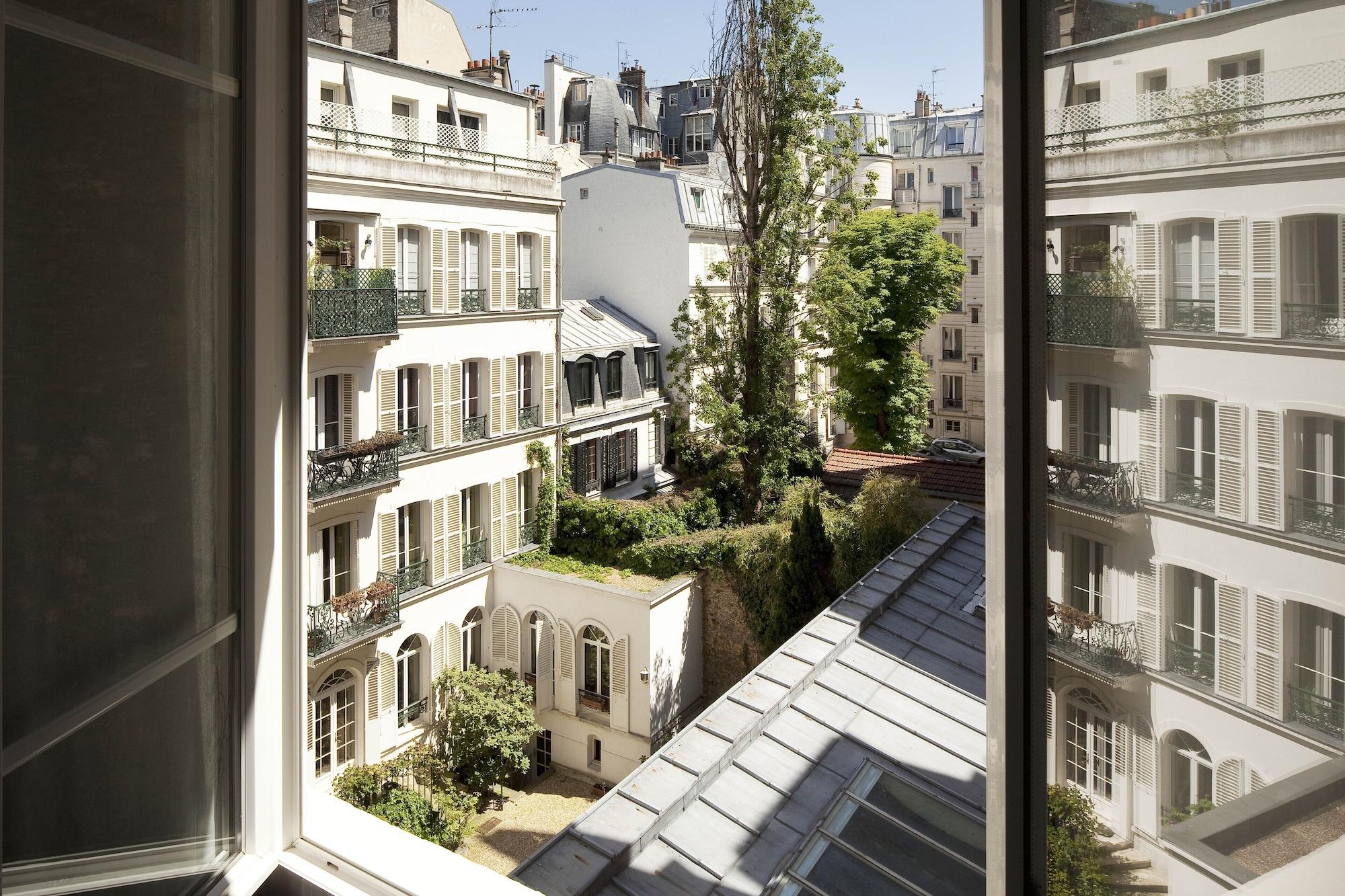 Foch 4* Paris