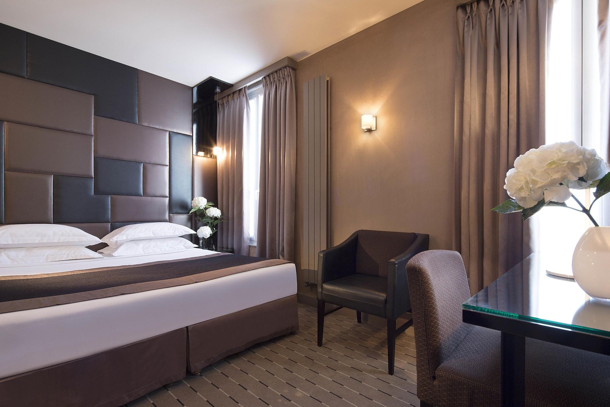 A La Des Artistes Hotel Parigi