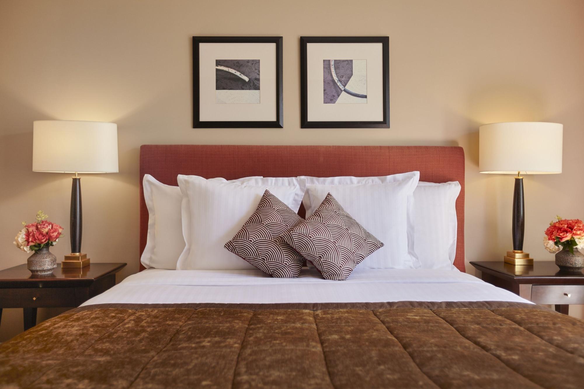 Warwick Champs-elysees Hotel