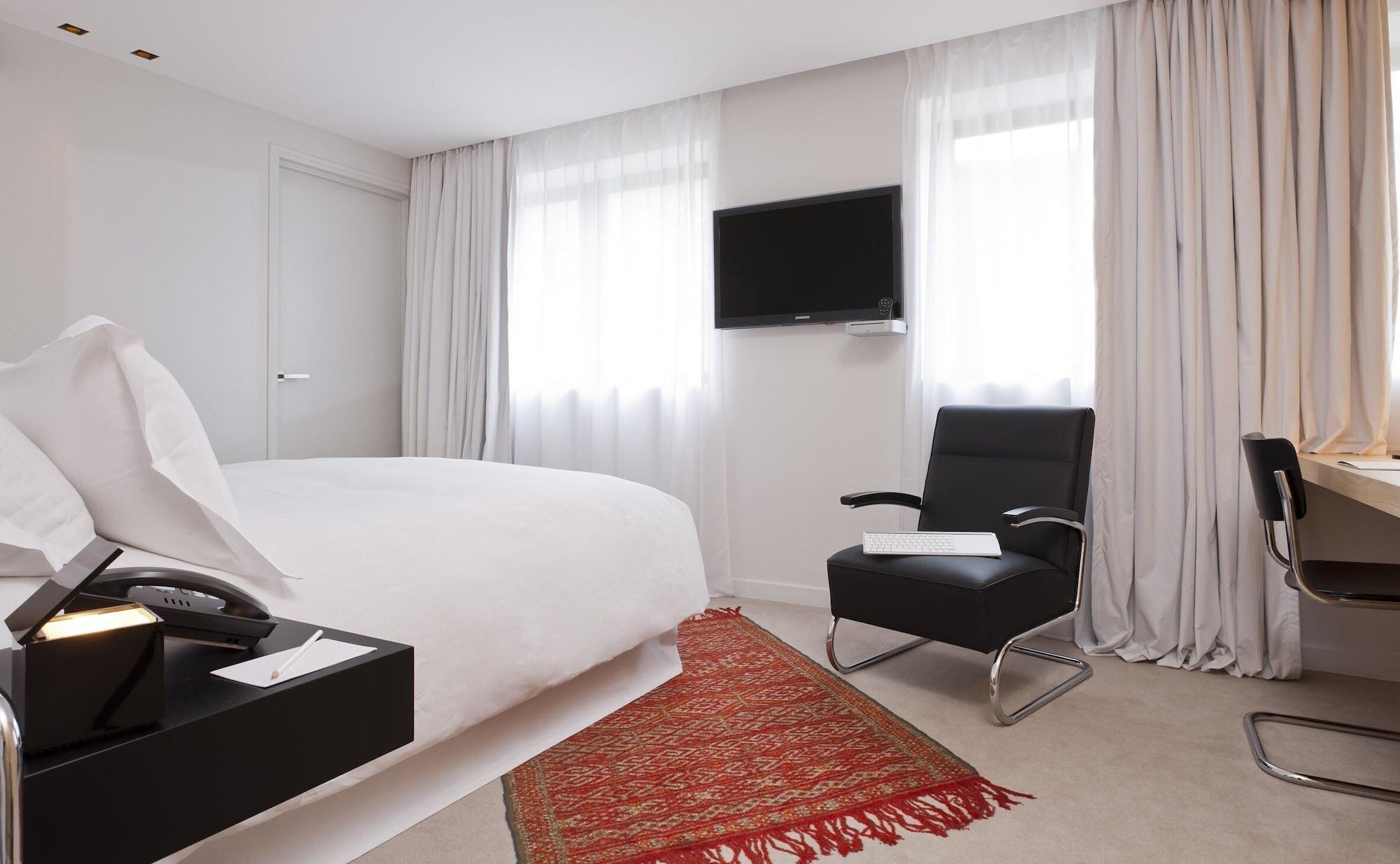 Hotel La Maison Champs Elysées