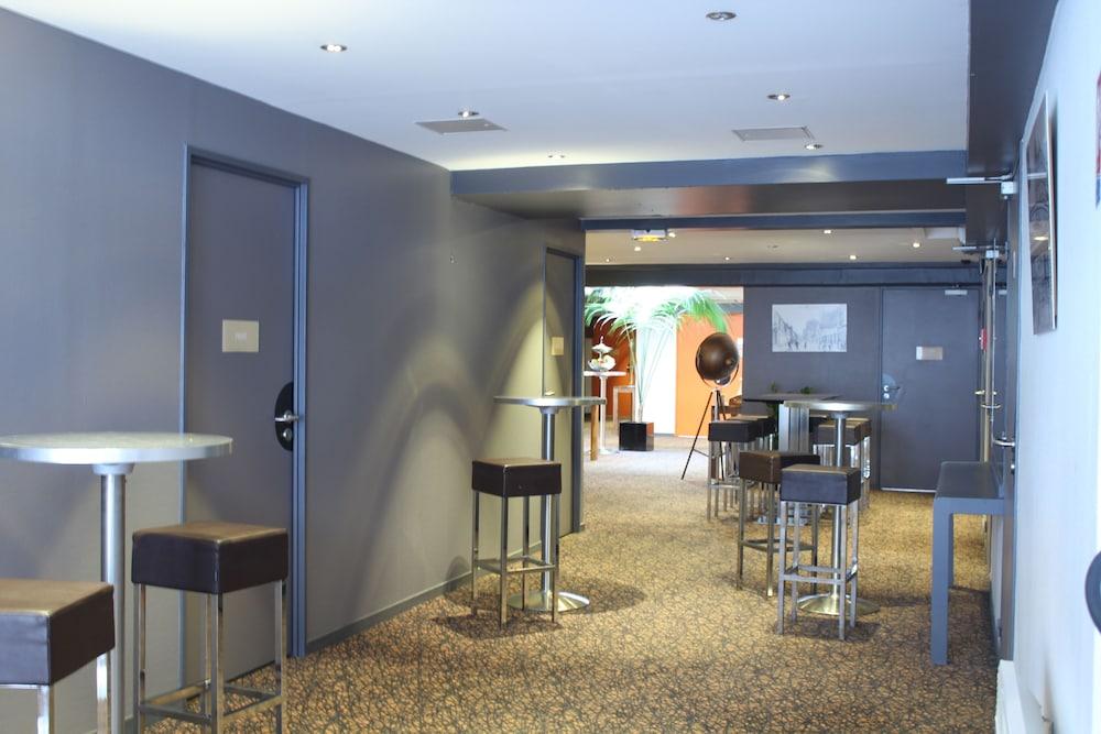 Mercure 15 Porte De Versailles 4*