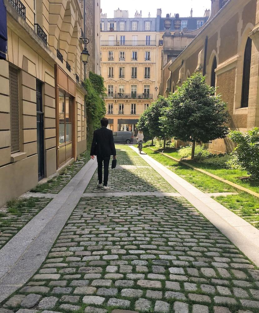 France 3* Parigi