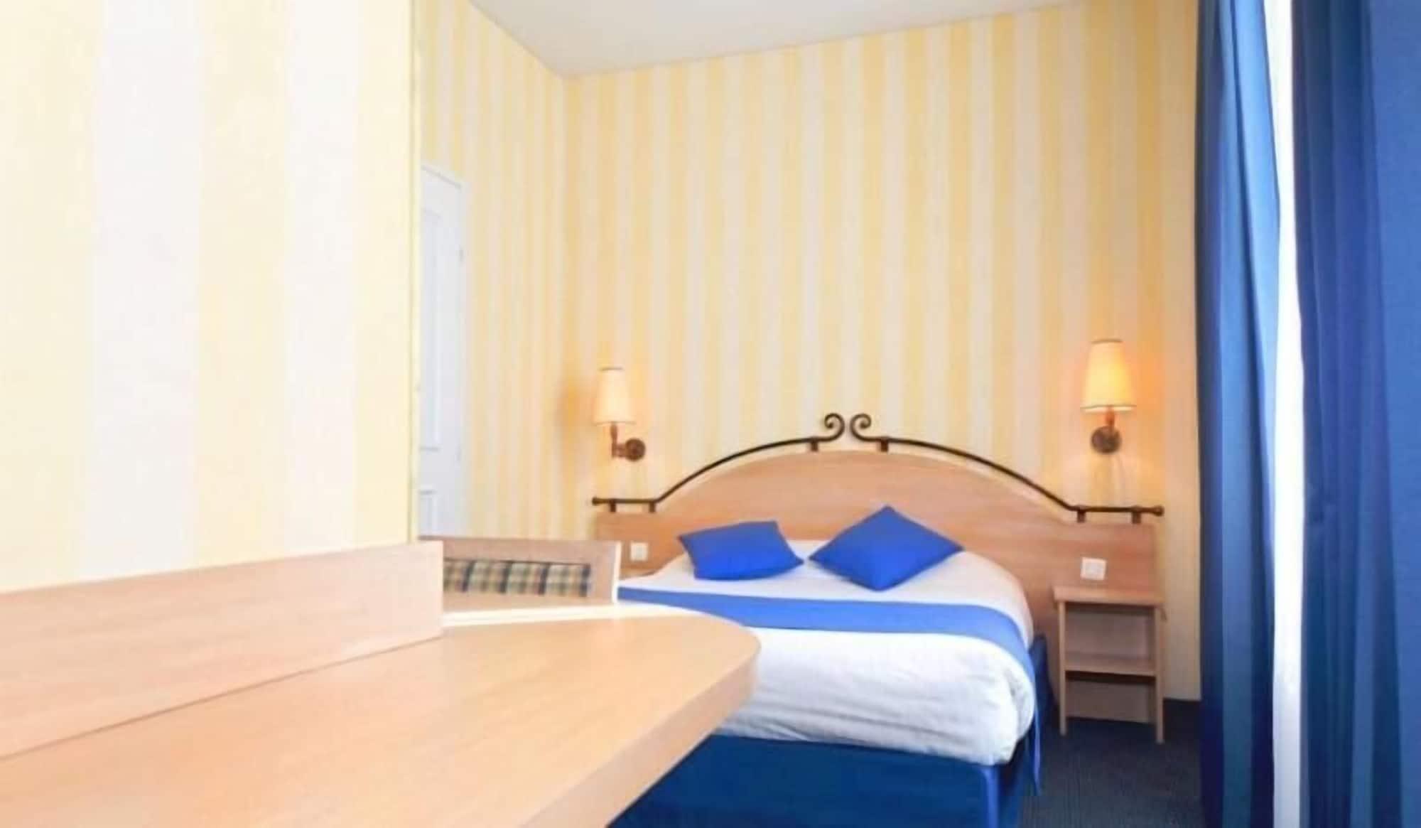 Delambre Hotel
