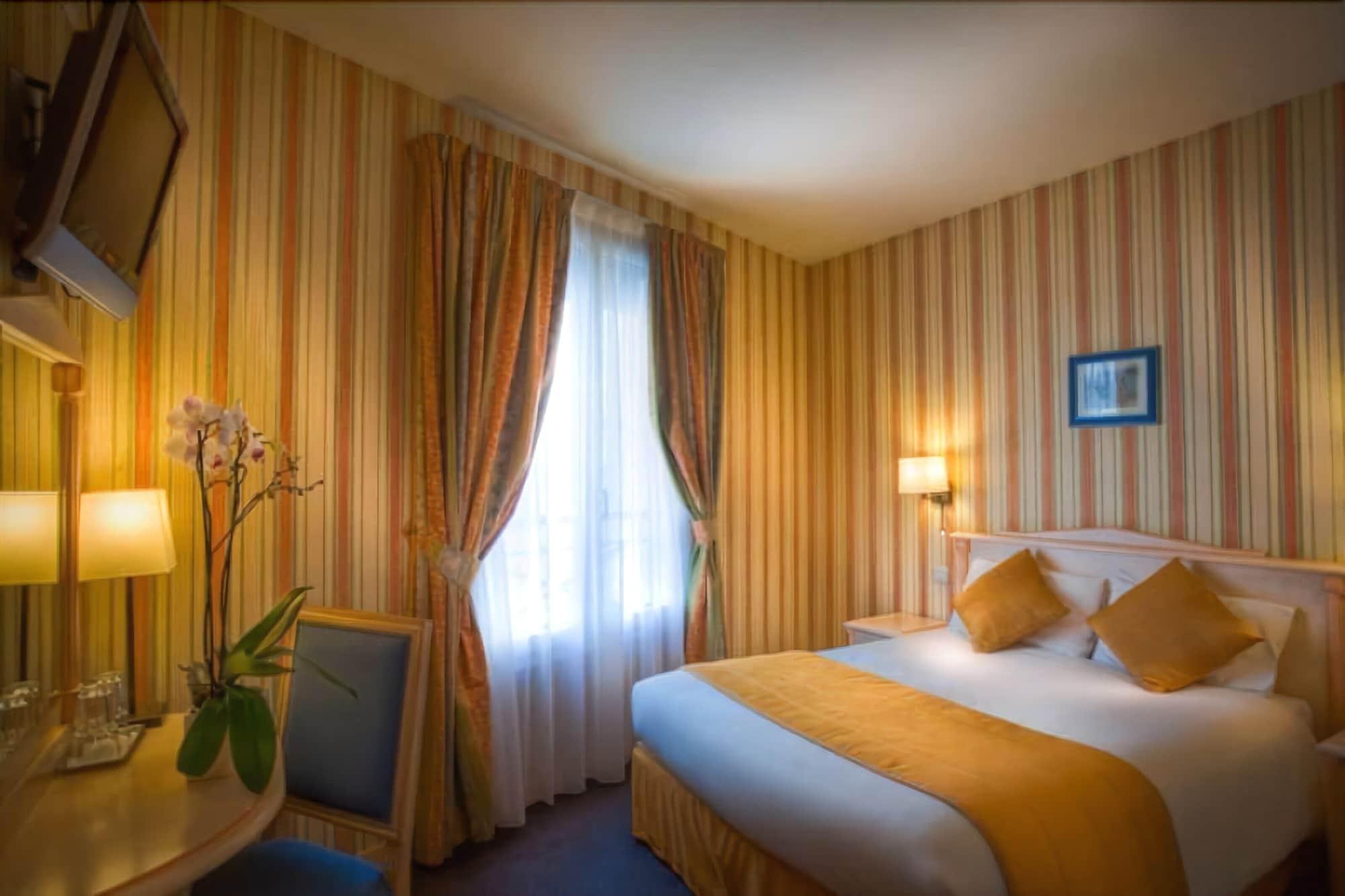 Louvre Sainte Anne Hotel