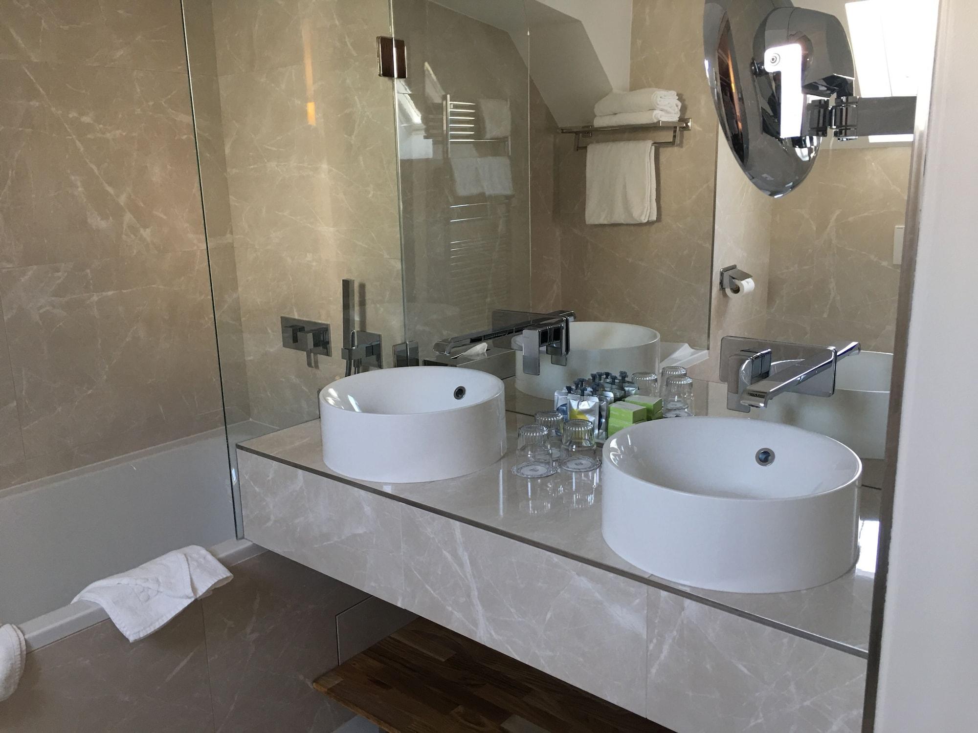 Hotel Louvre Sainte Anne Paris