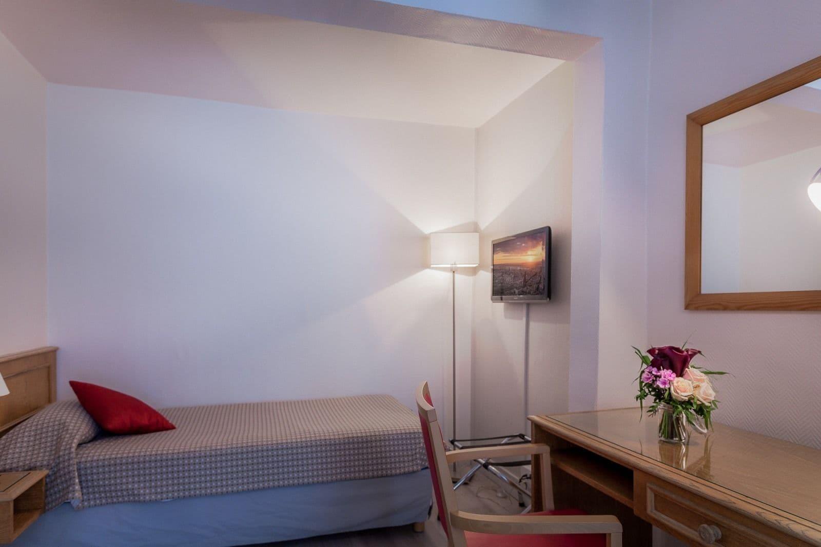 Hotel Le Compostelle Parigi