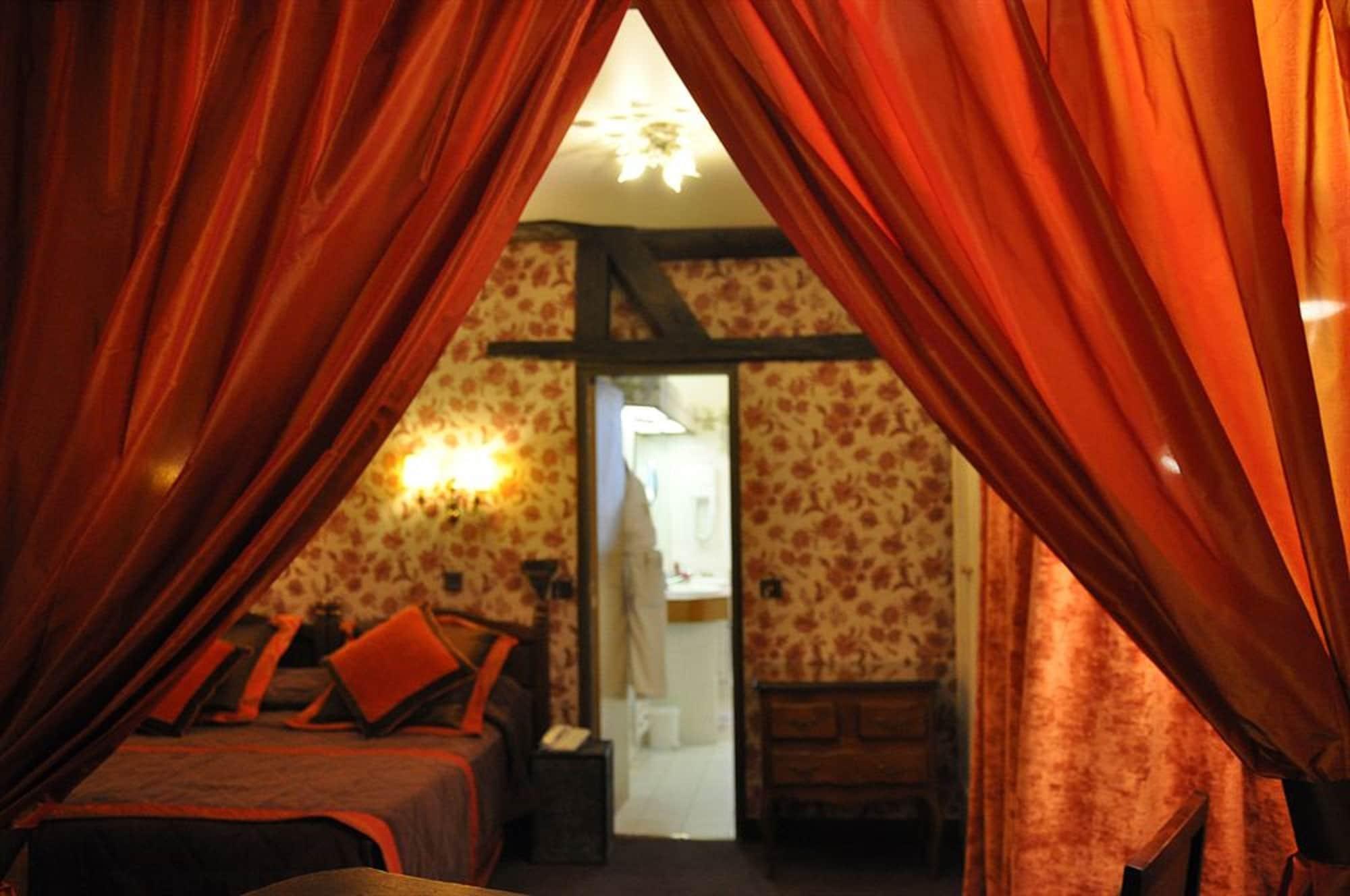 Grand Dechampaigne Hotel