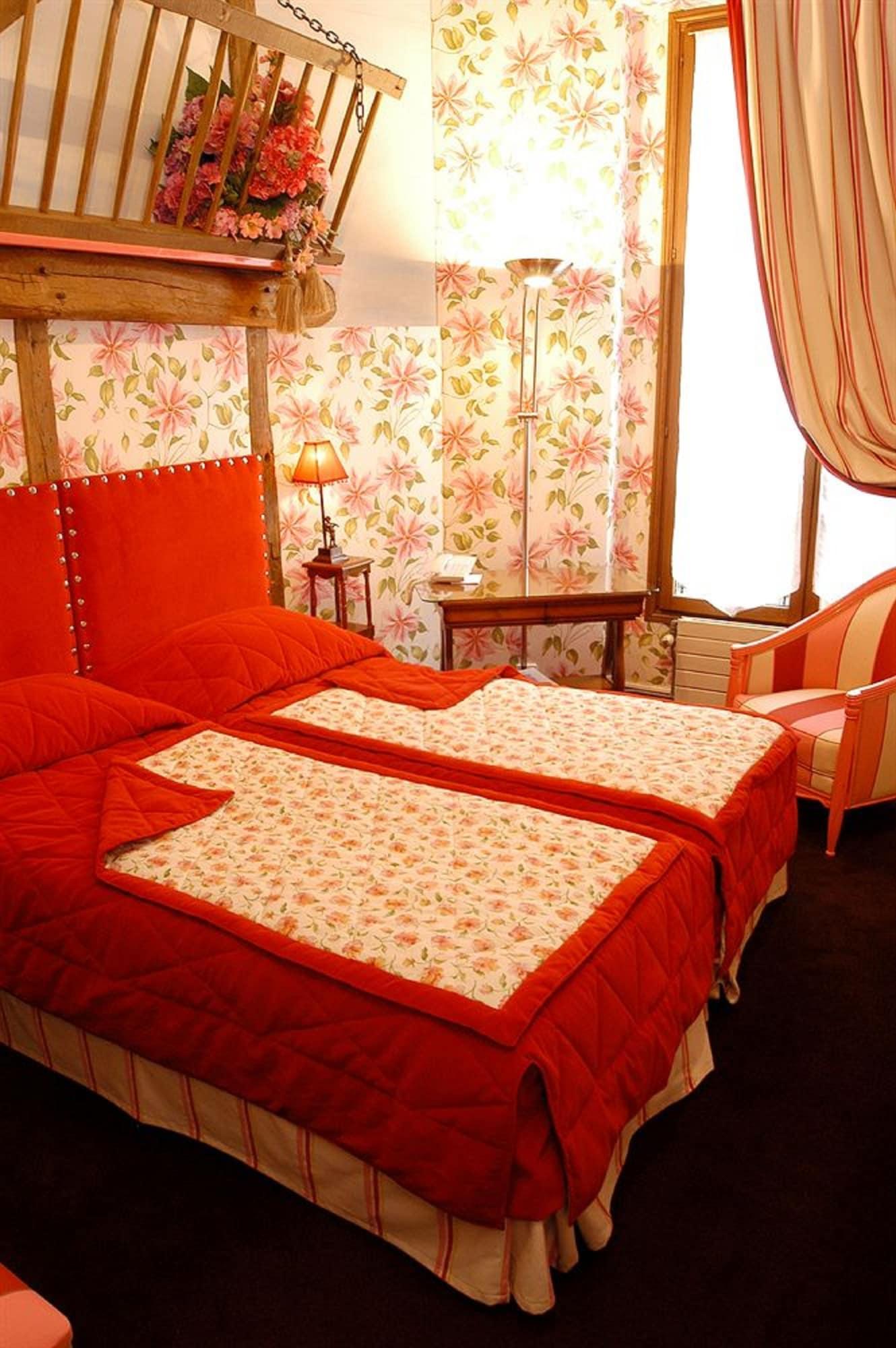 Grand Dechampaigne Hotel 3*