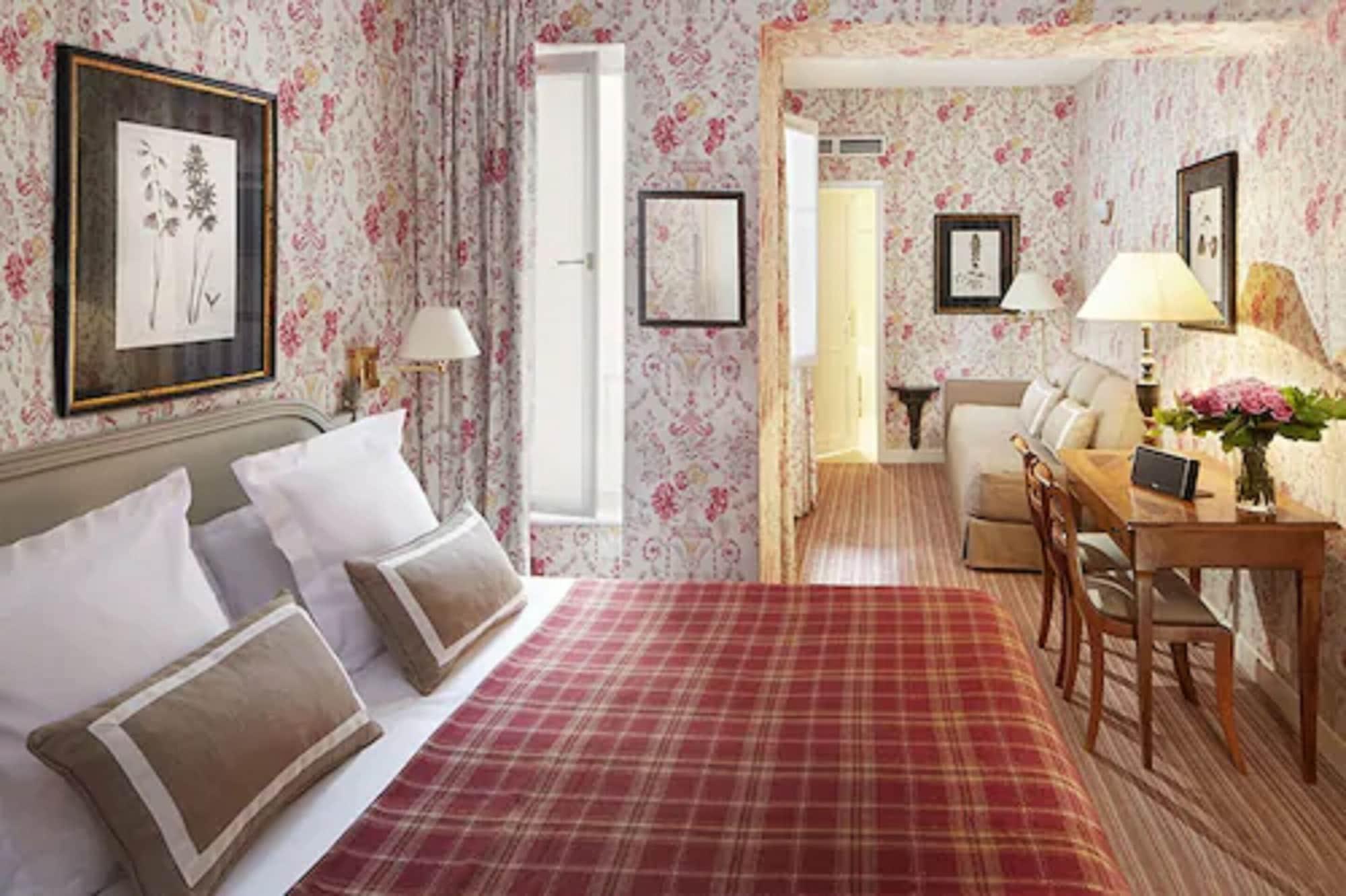 Relais Du Louvre 4*