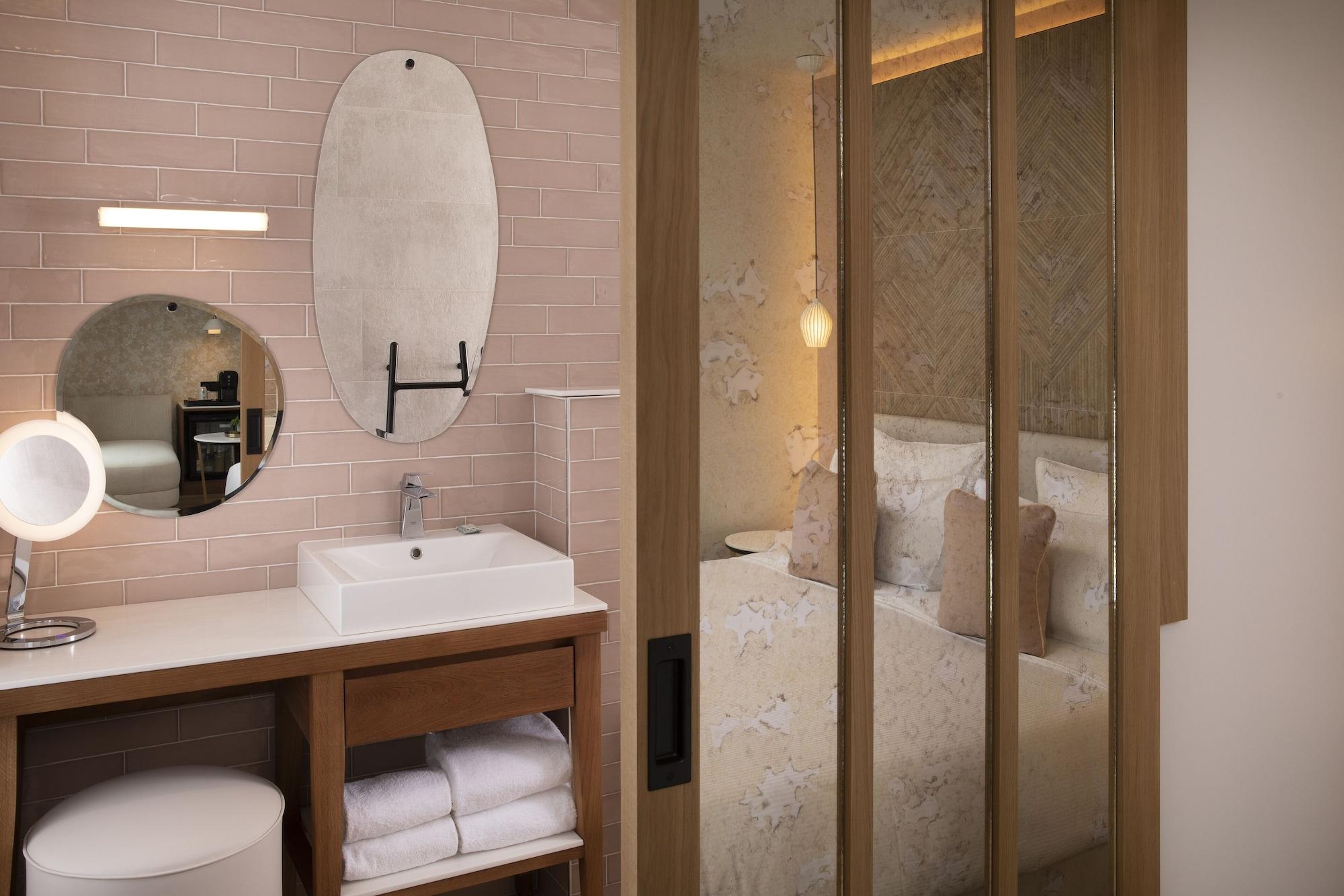 Hotel Des Champs-elysees Paris