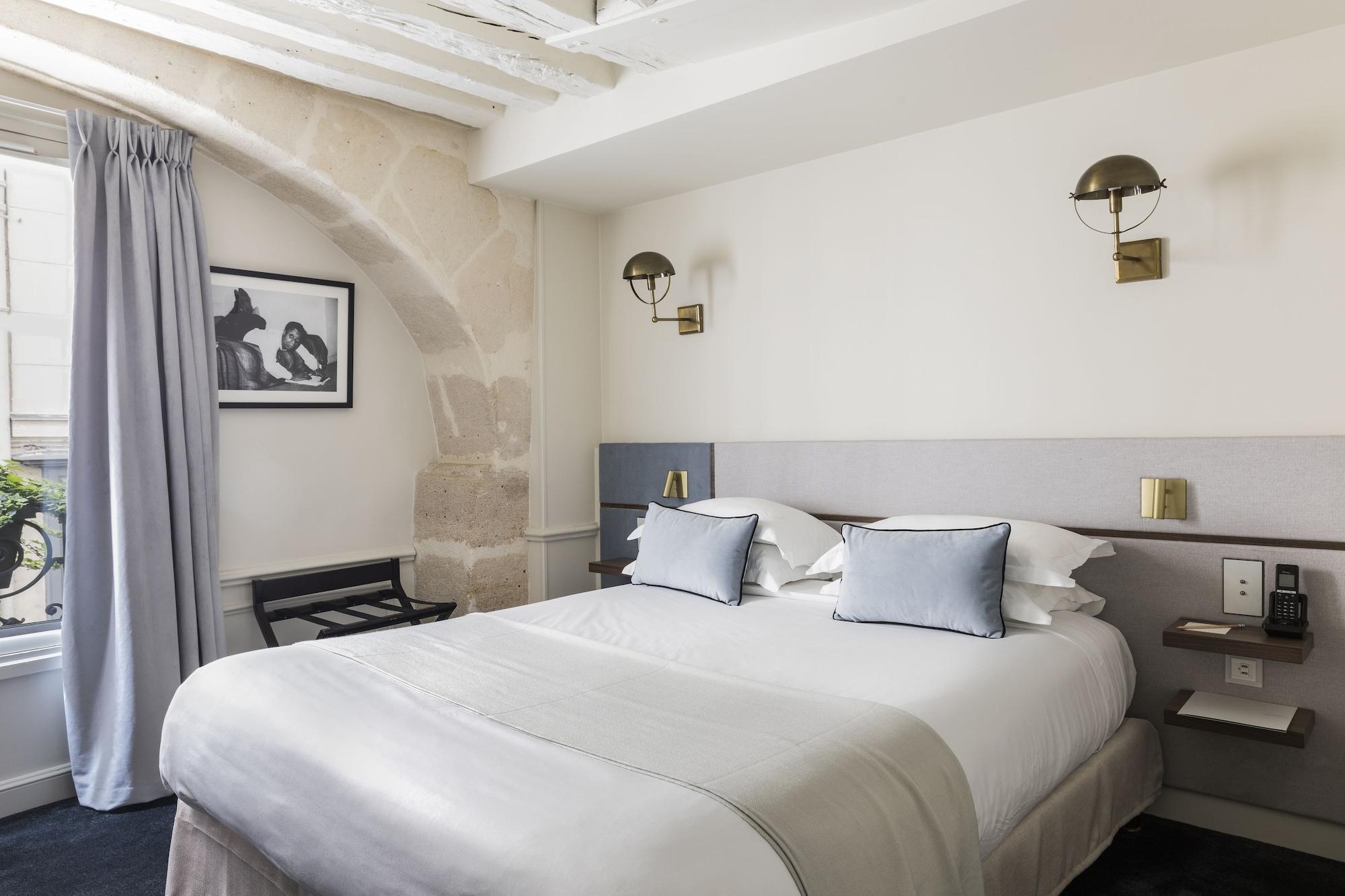 Verneuil Saint Germain Hotel