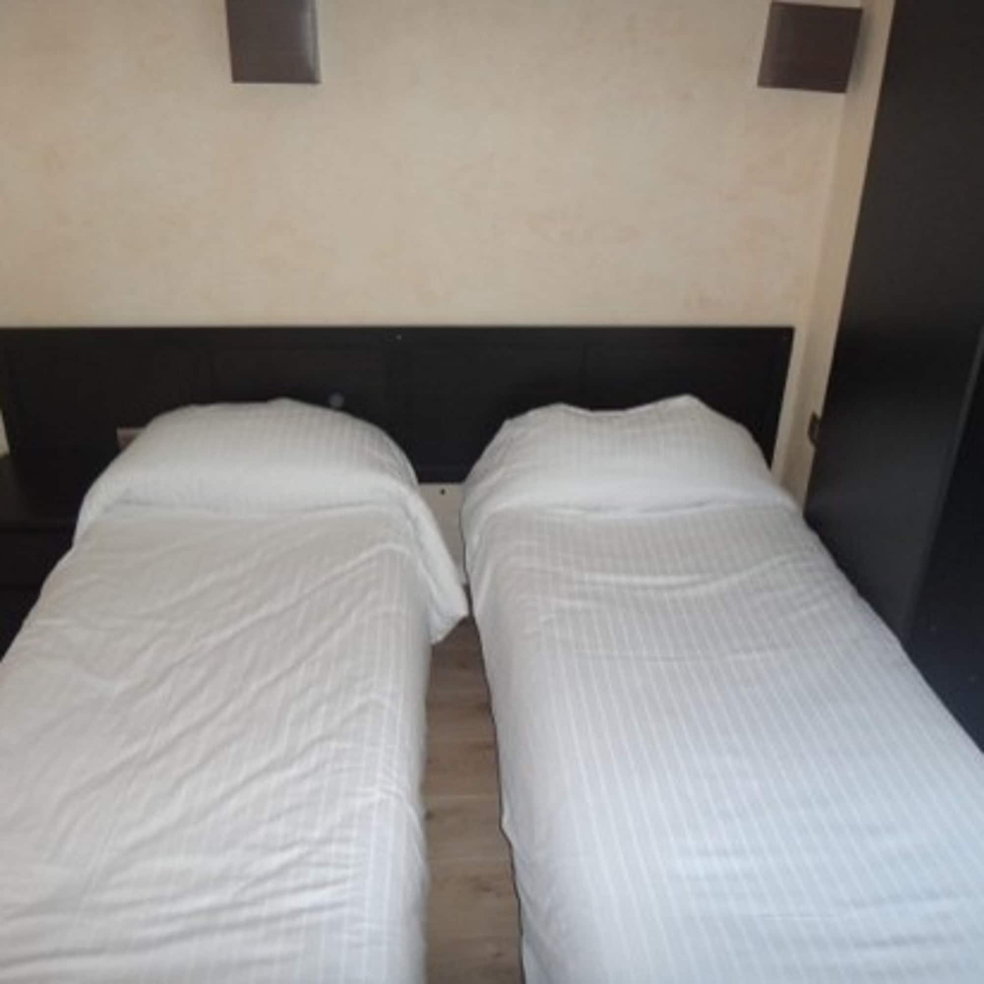 Hotel De Cabourg 2*
