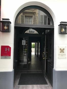 Hotel De Montmartre Parigi