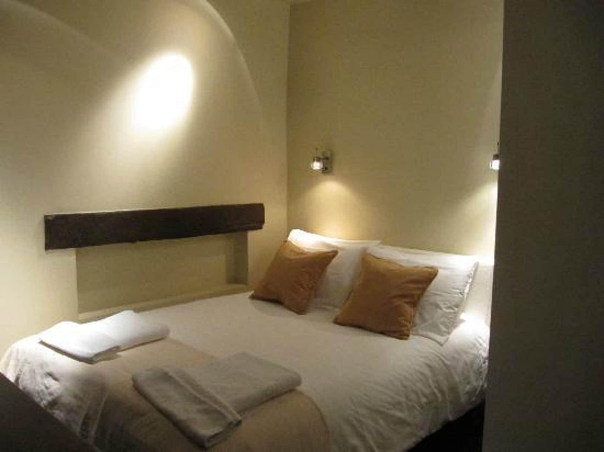 Boutique De La Place Des Vosges Hotel