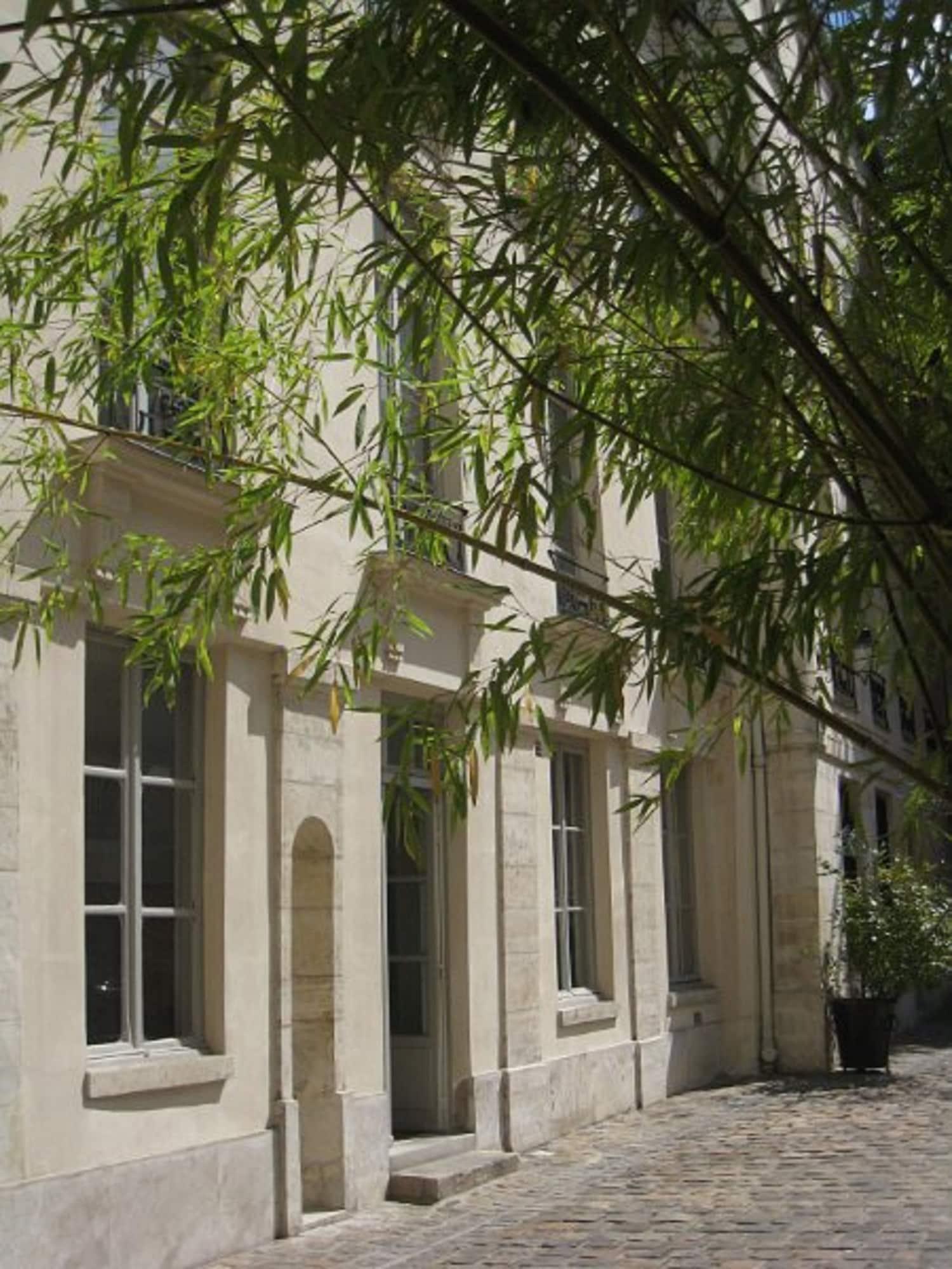 Boutique De La Place Des Vosges Hotel 3*