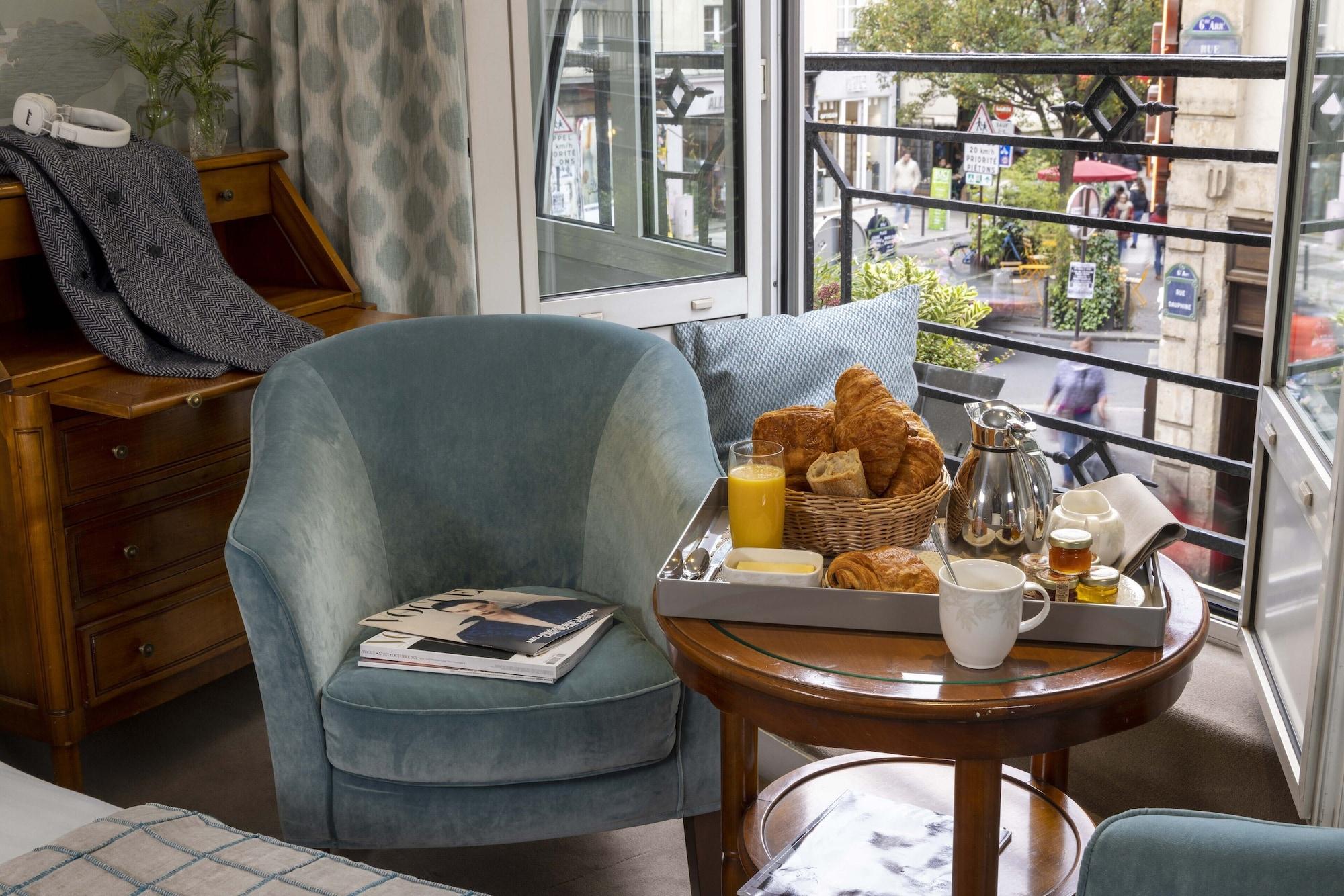 Le Regent Hotel