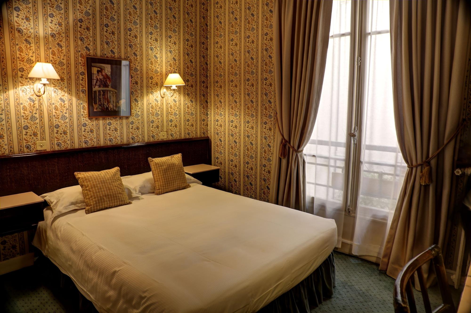 Clement Hotel