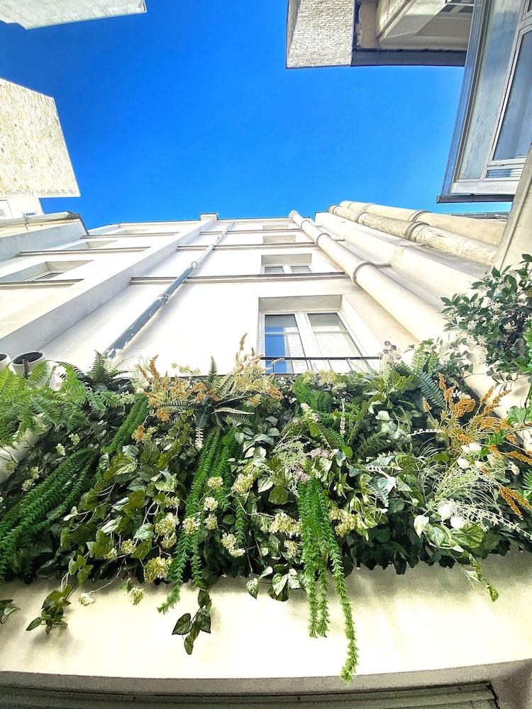 Hotel Longchamp Elysées