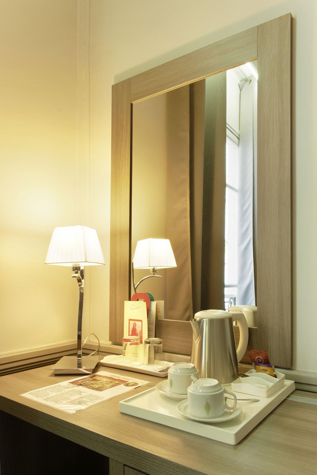 Poussin Hotel Parigi