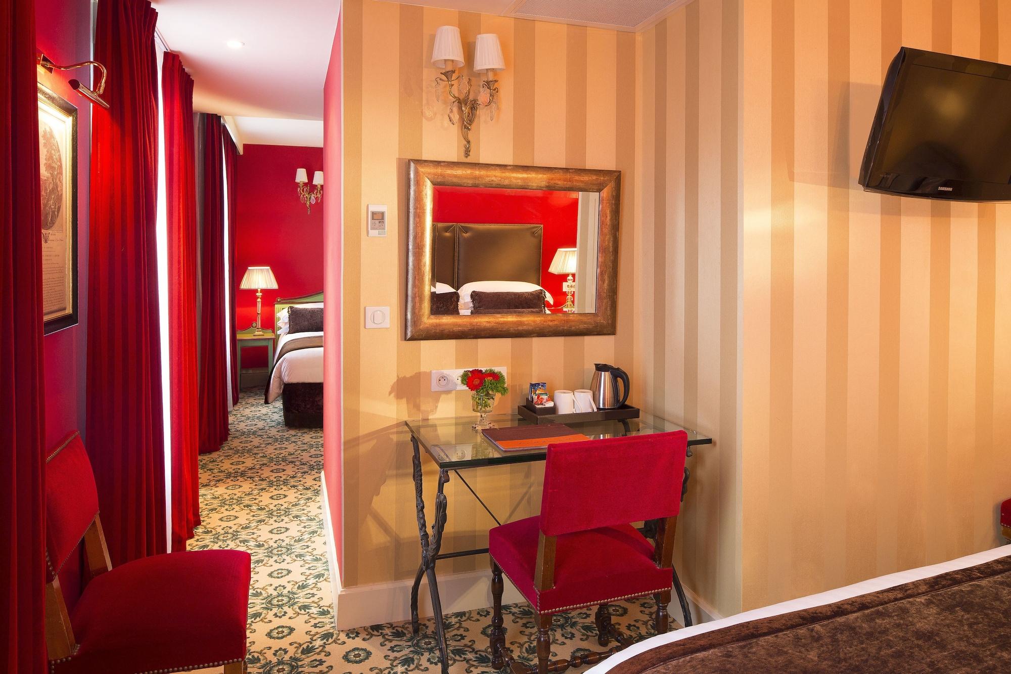 Des Deux Continents Hotel