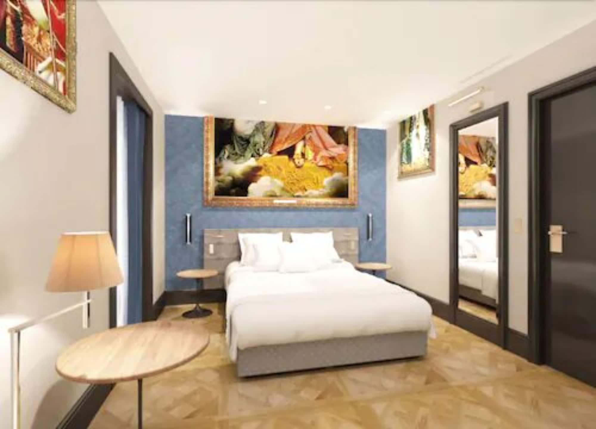 Eiffel Petit Louvre 3*