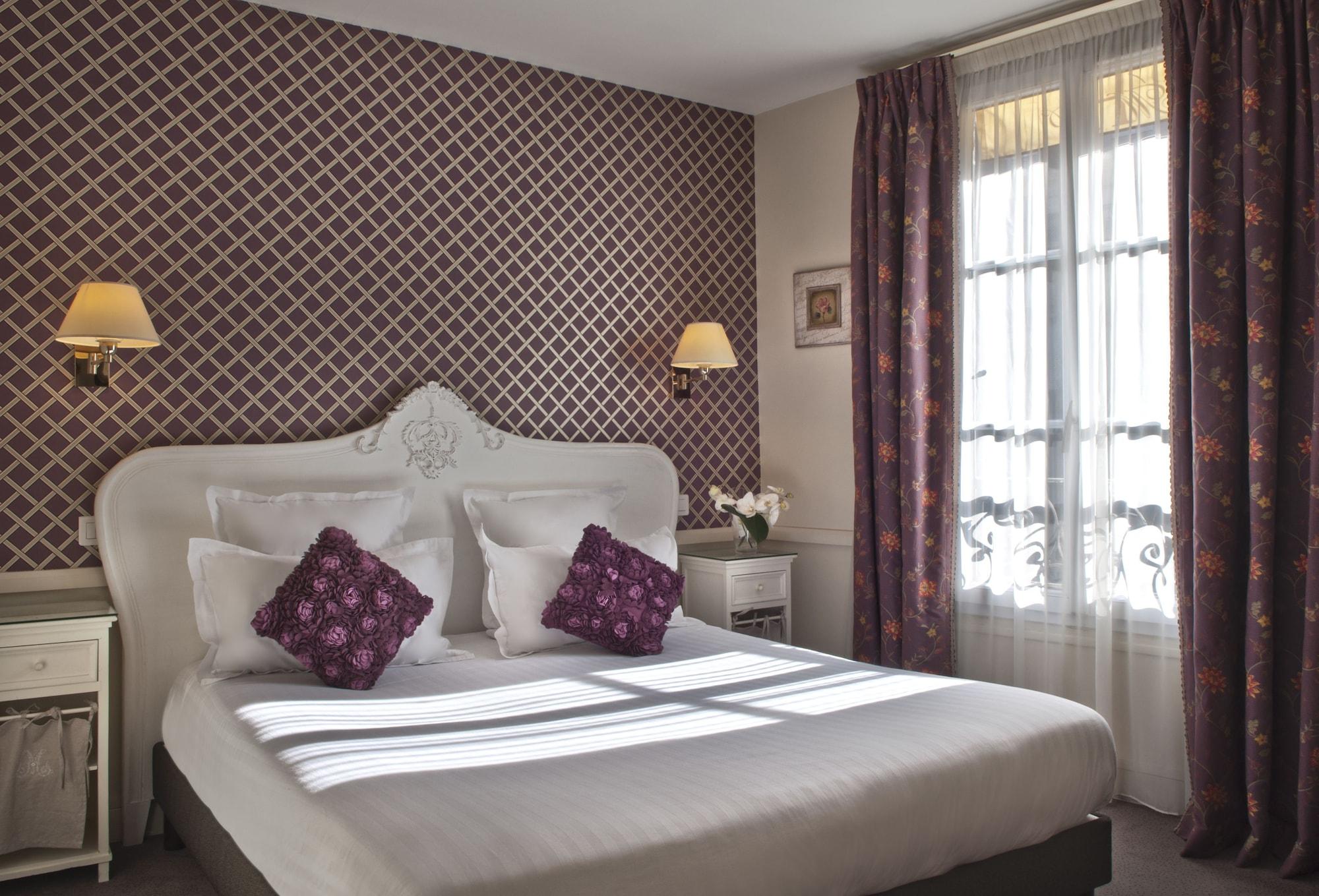 Hotel De La Motte Picquet 3*
