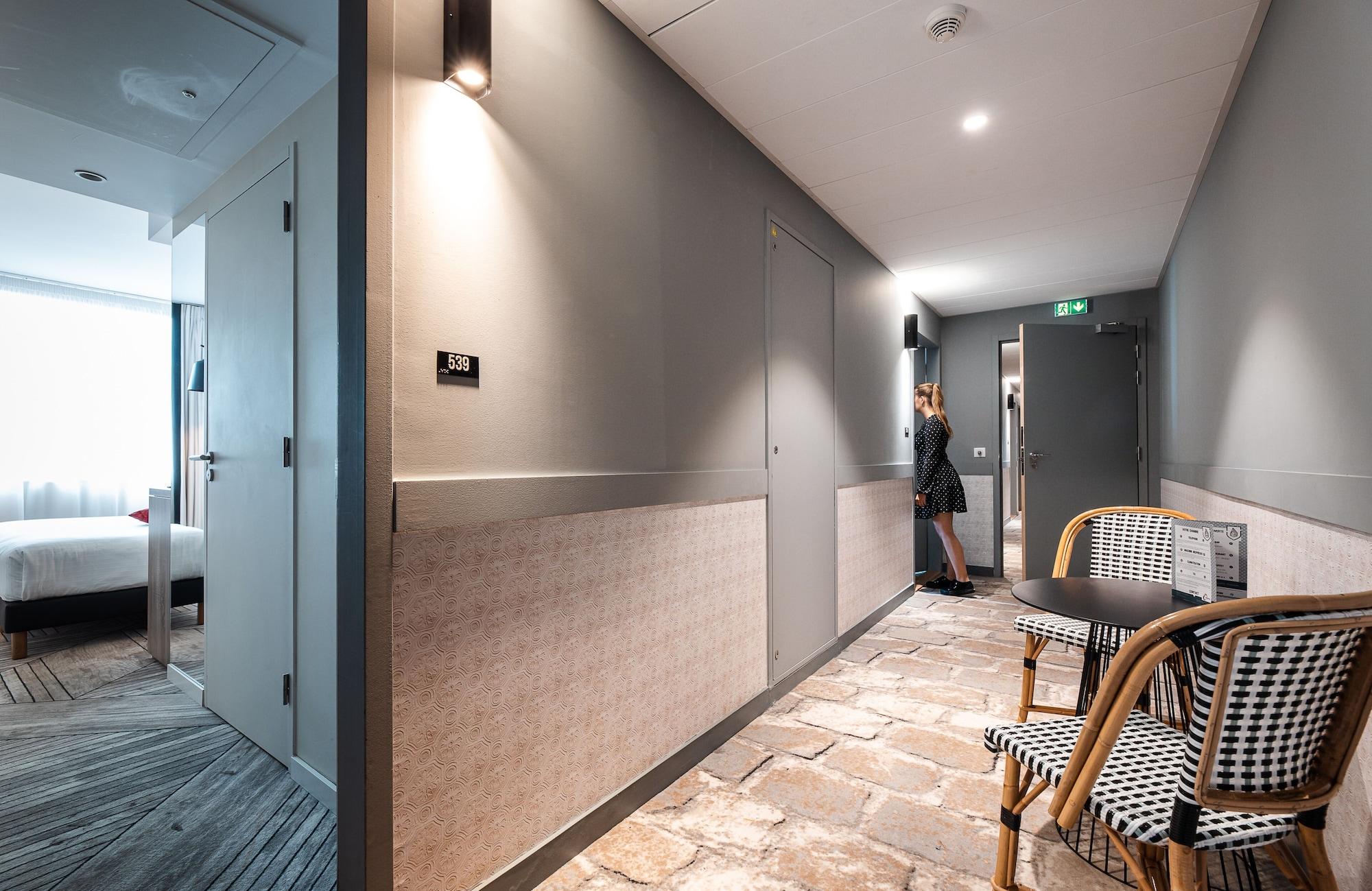 Hotel The Originals Boutique, Maison Montmartre Les Puces 4*