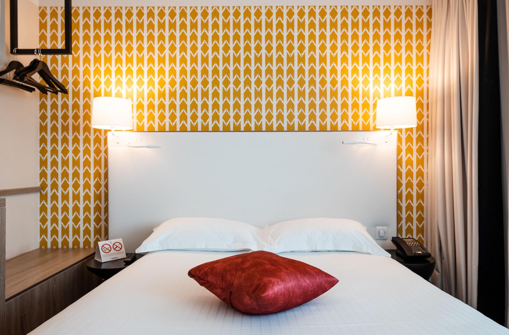 The Originals Boutique, Maison Montmartre Les Puces 4*