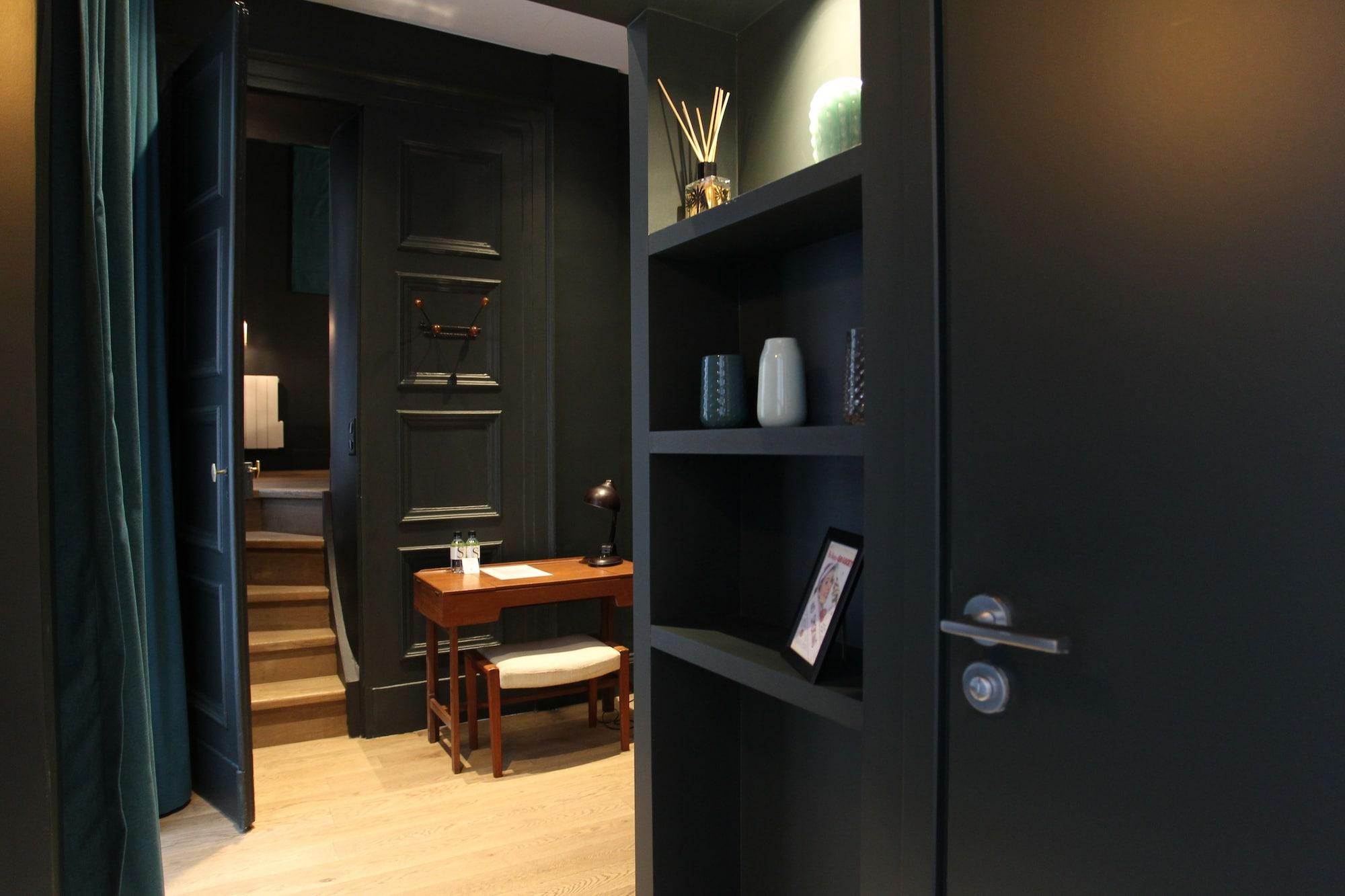 Hotel 1er Etage Sopi-montmartre 3*