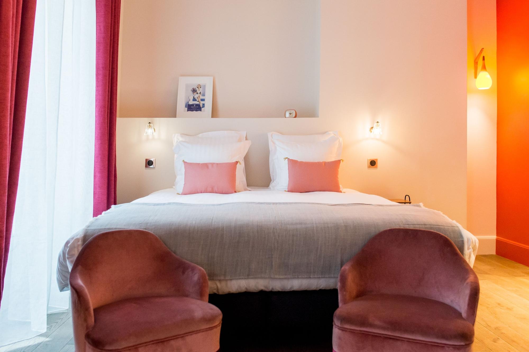 1er Etage Sopi-montmartre Hotel Parigi