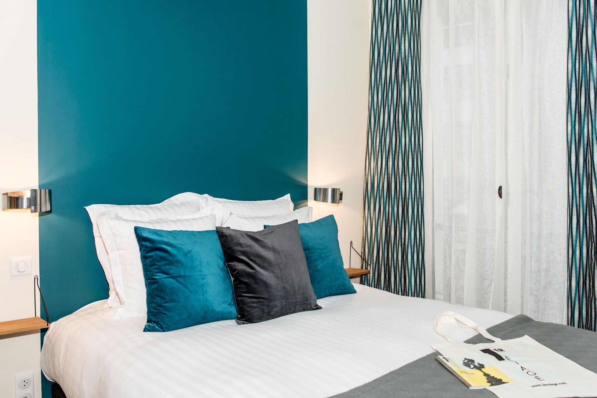 1er Etage Sopi-montmartre 3*